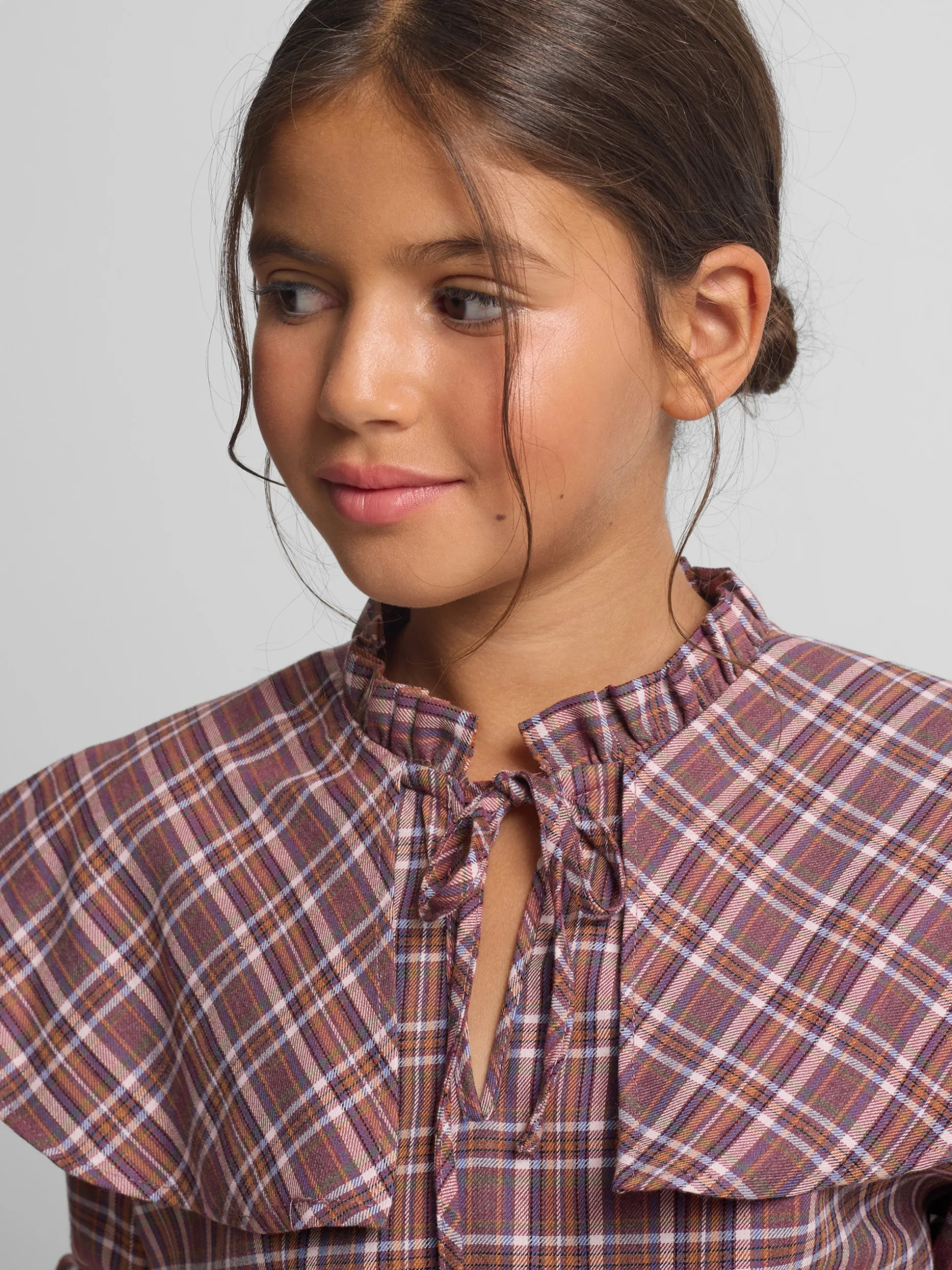 Blusa girl volante cuadros morados y rosas