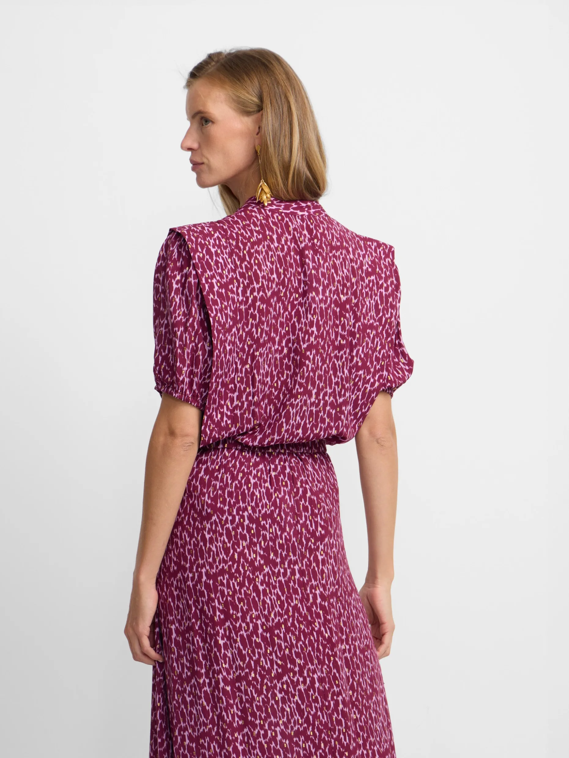 Blusa manga corta estampado lurex morados