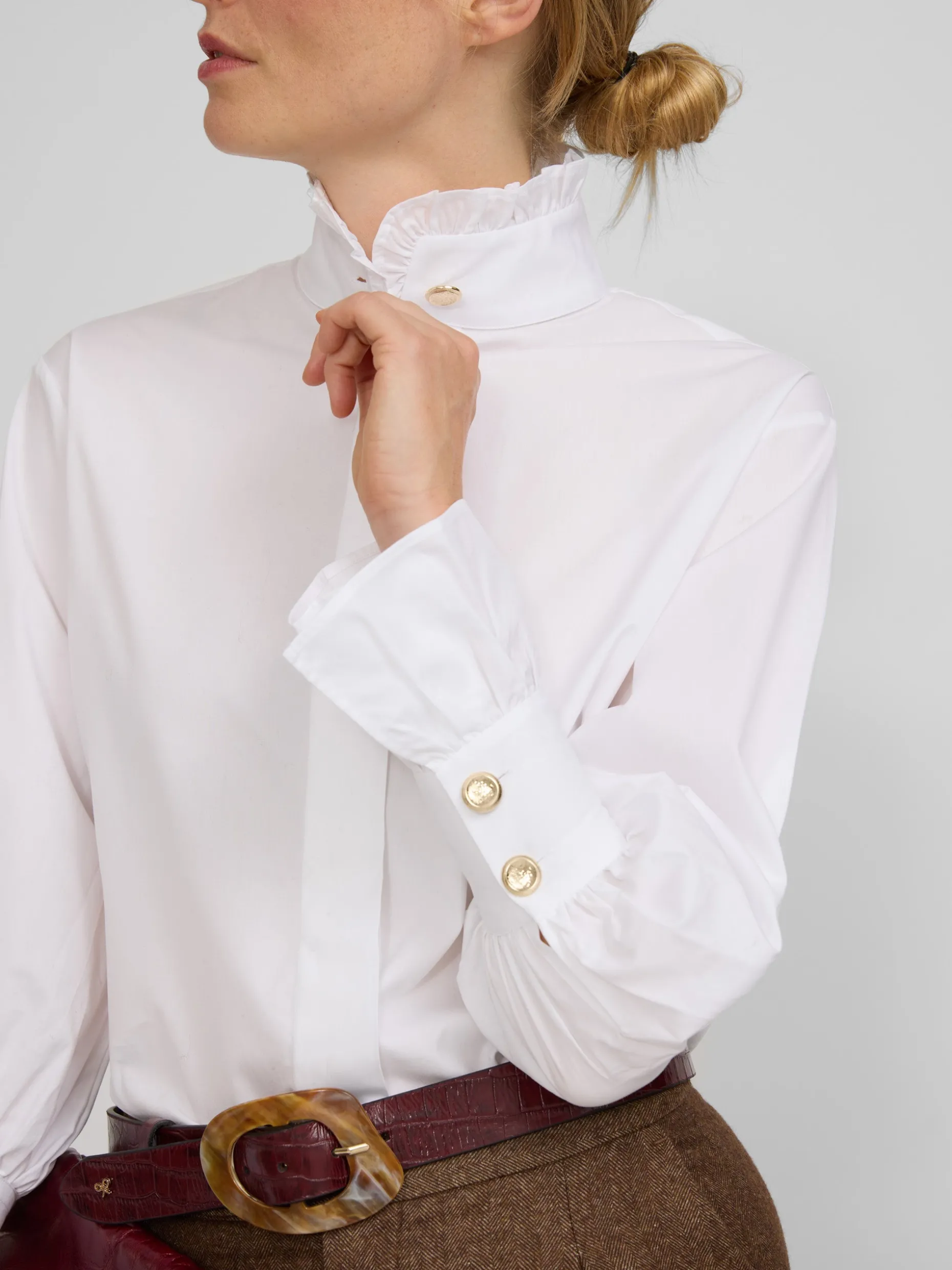 Camisa detalle puño blanca