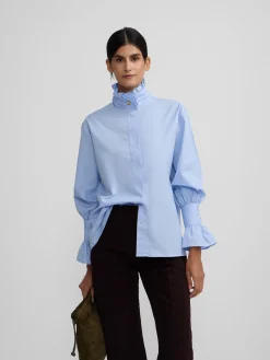 Camisa detalle puño celeste