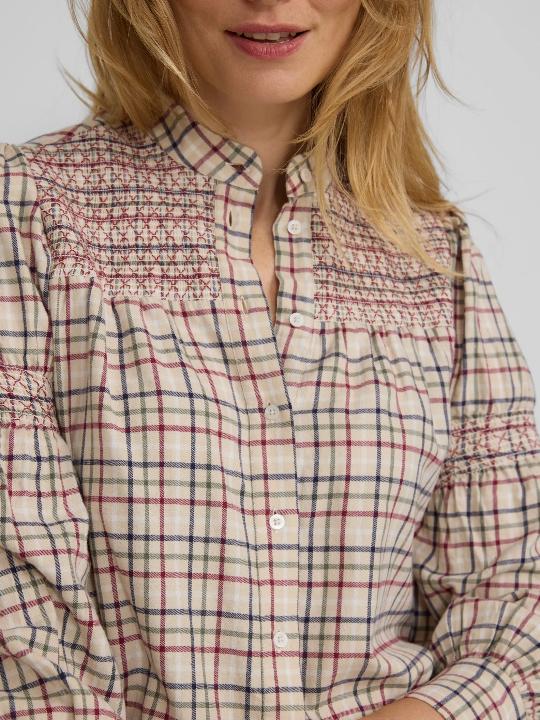 Camisa fruncidos cuadros granate y azul