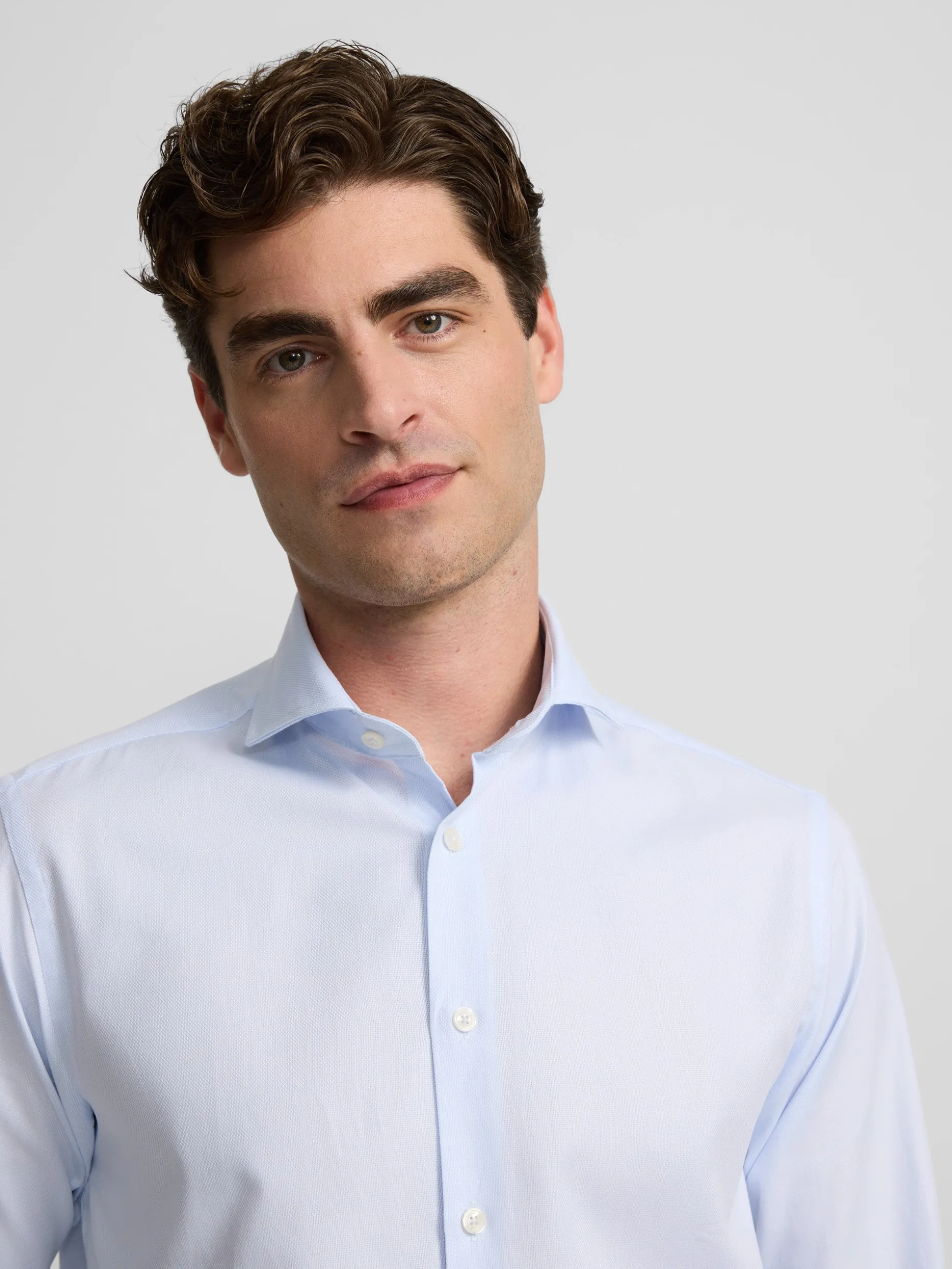 Camisa vestir estructura celeste clara