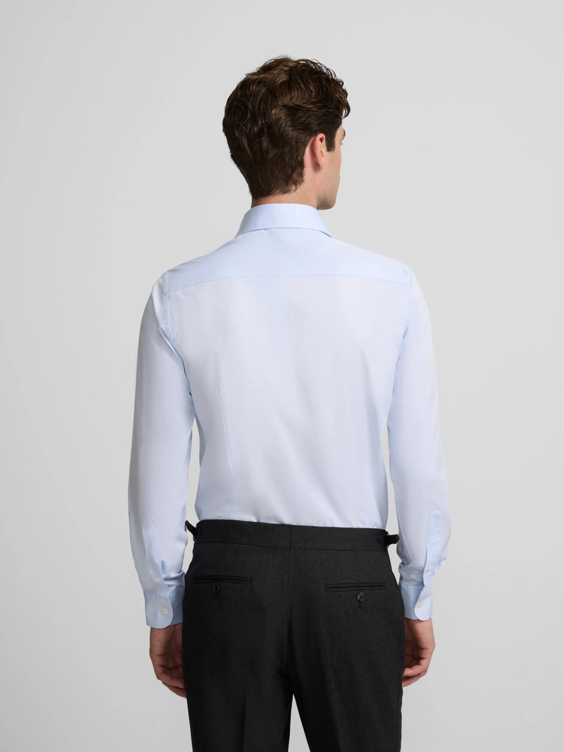 Camisa vestir puño simple celeste clara