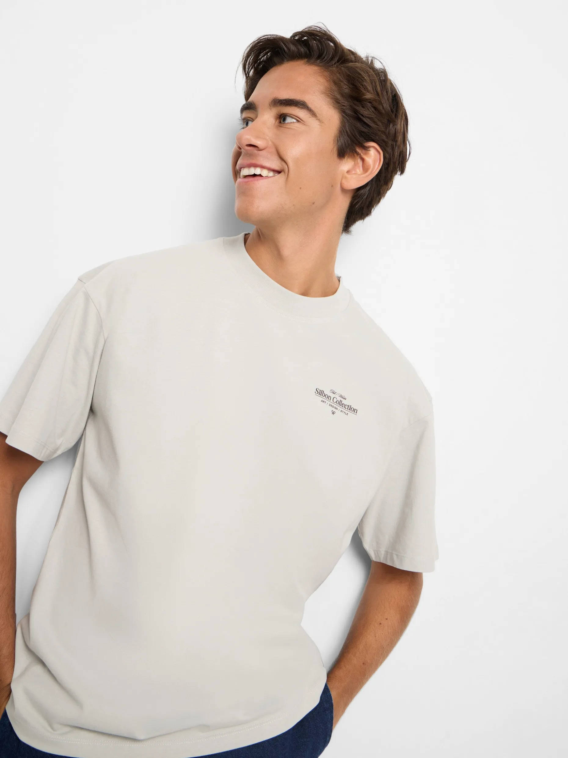 Camiseta relaxed fit collection gris