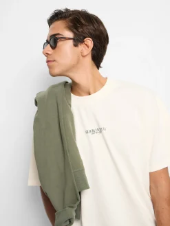 Camiseta relaxed fit museum ecru