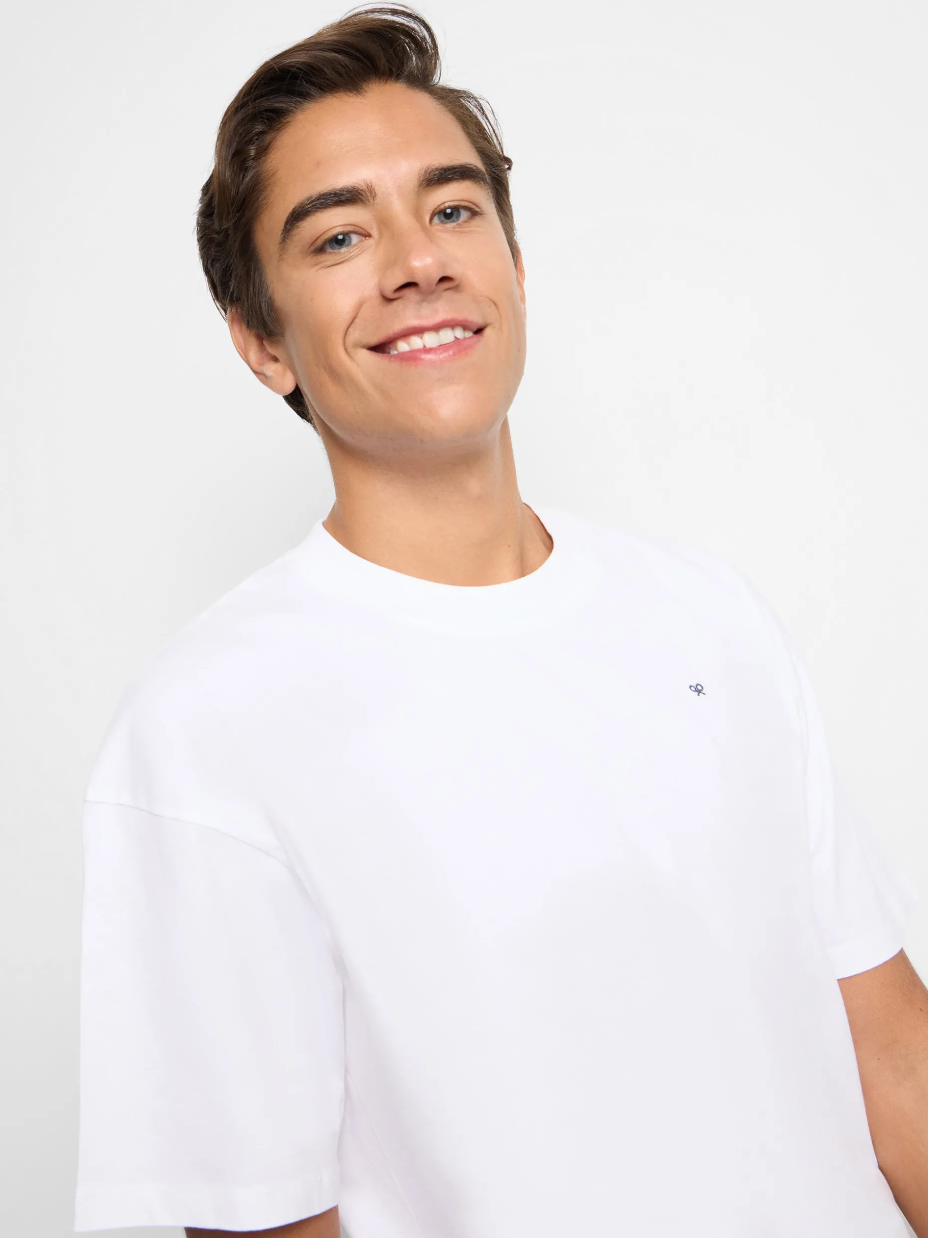 Camiseta relaxed fit sport college blanco