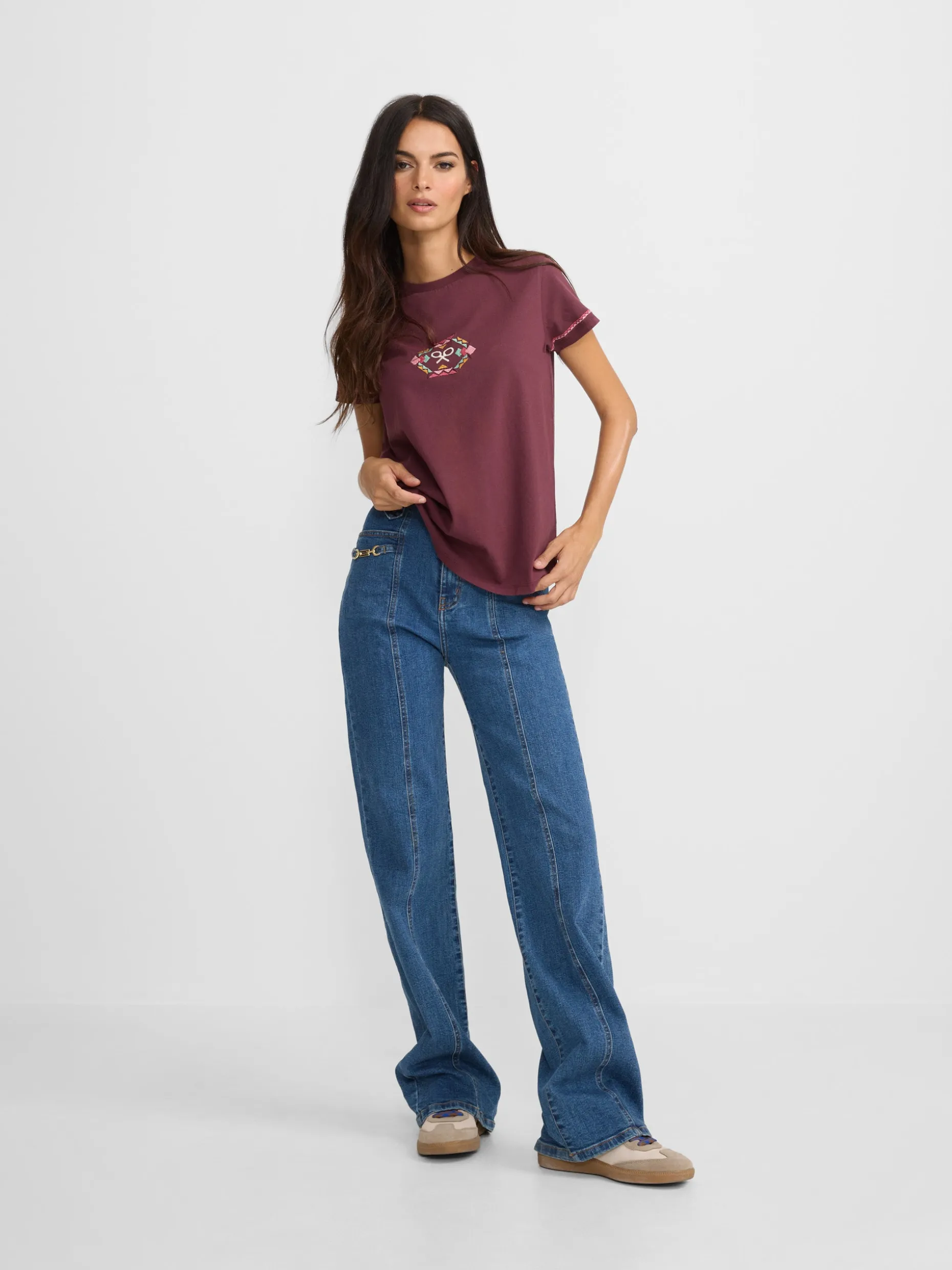 Camiseta woman bordado etnico multicolor granate
