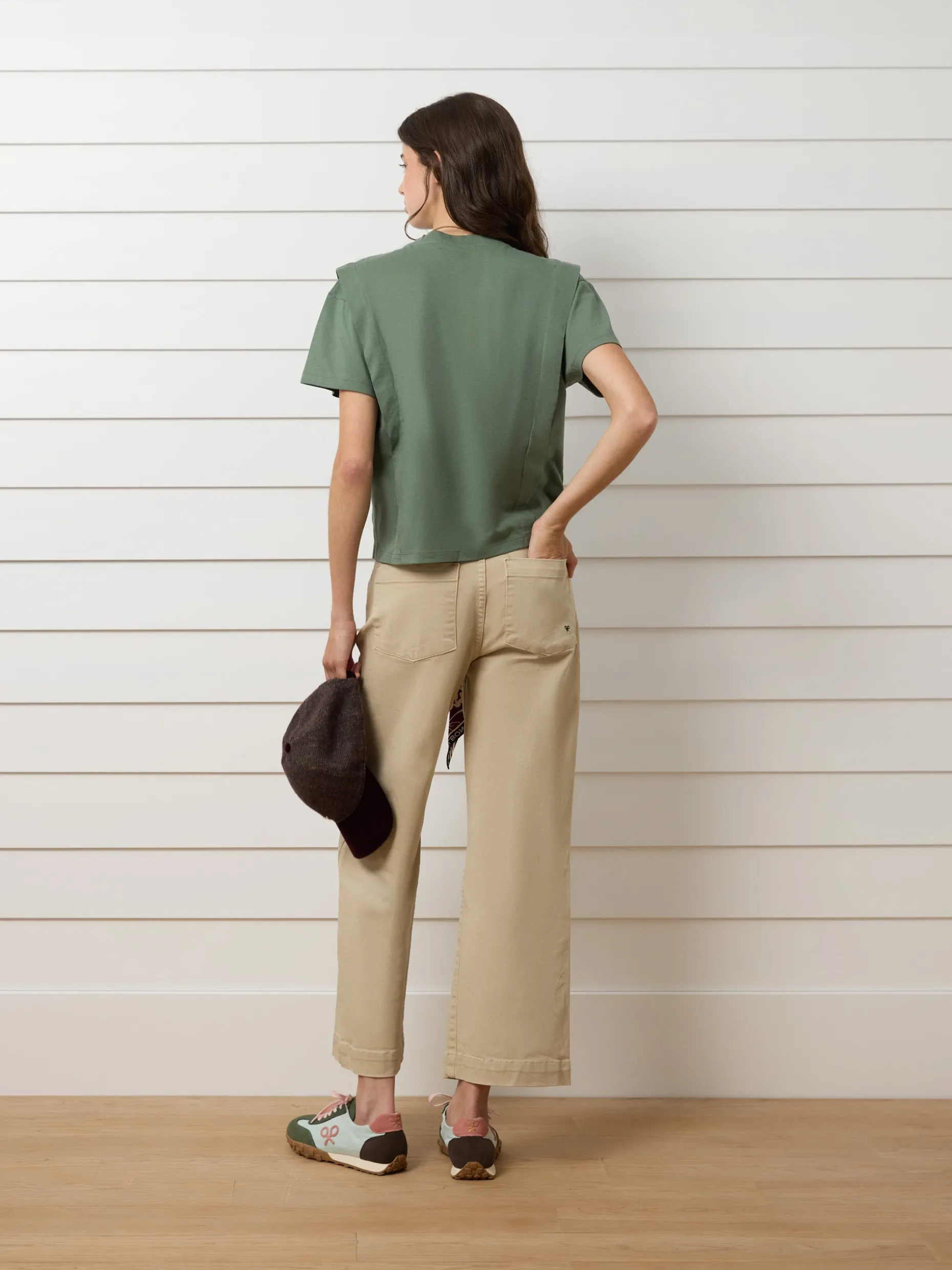 Camiseta woman hombreras verde