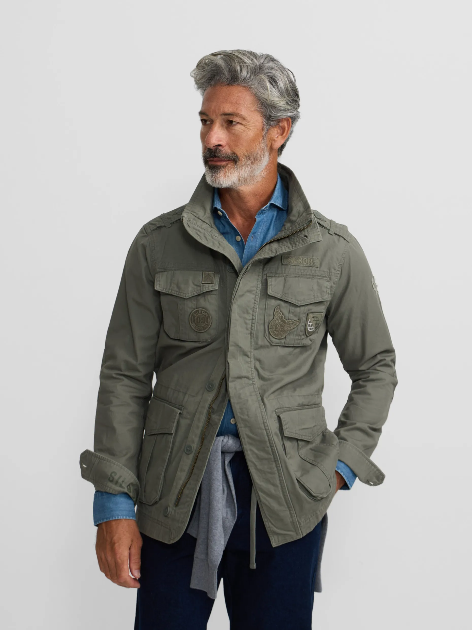 Chaqueta militar parches dye verde