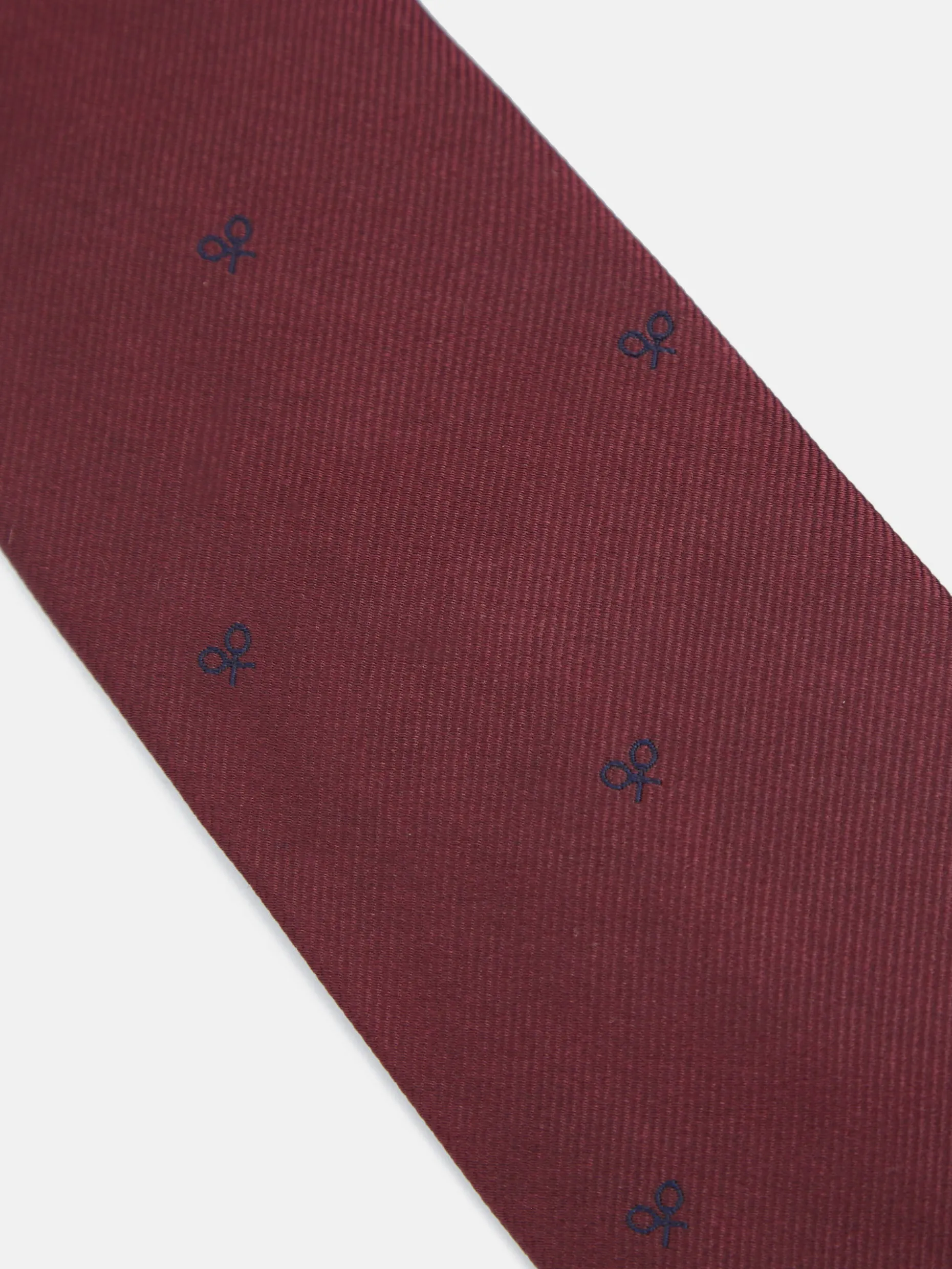 Corbata silbon motivos raquetas burdeos
