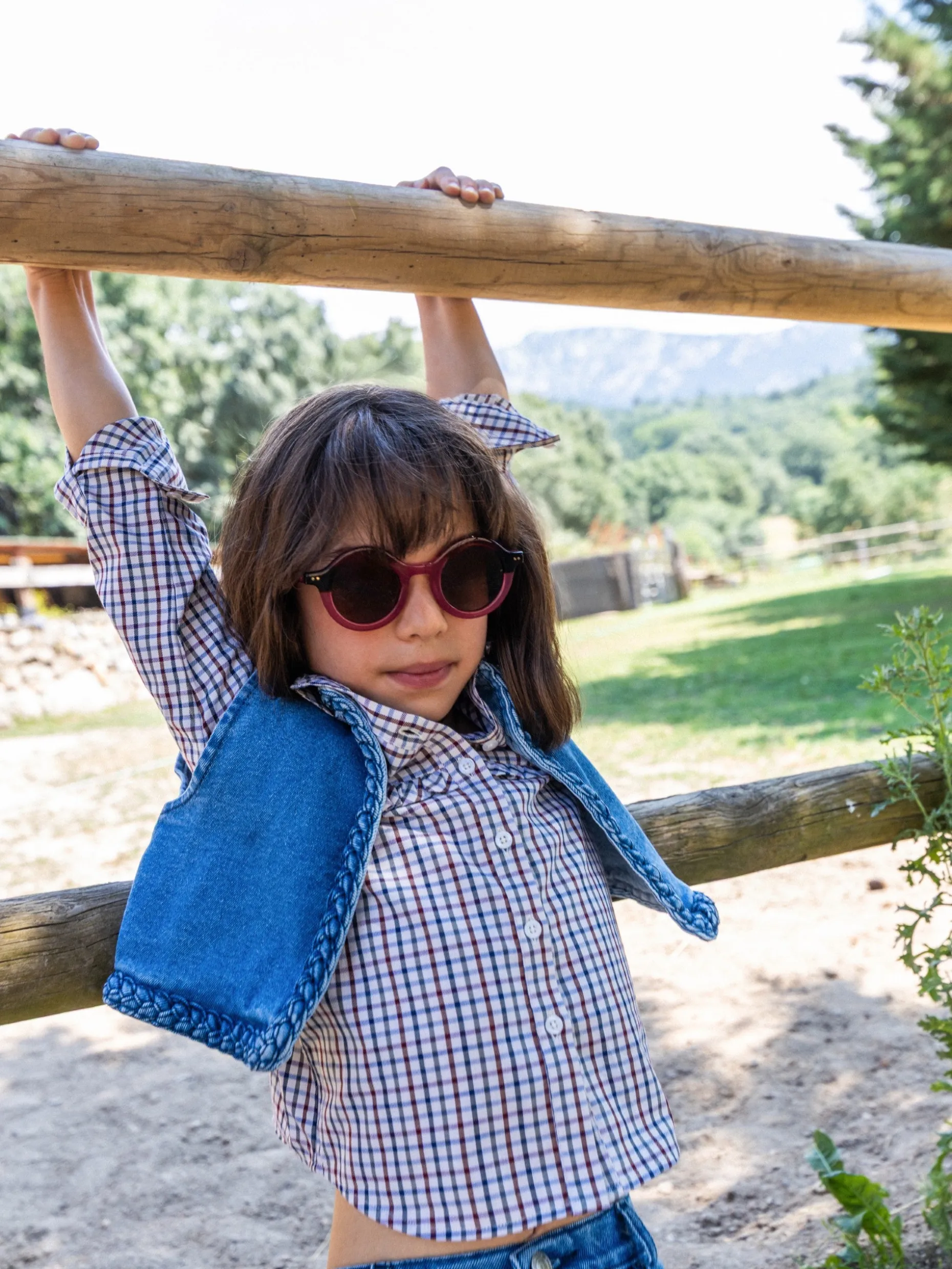 Gafa de sol MOXSILBON girl Ace rosa y granate