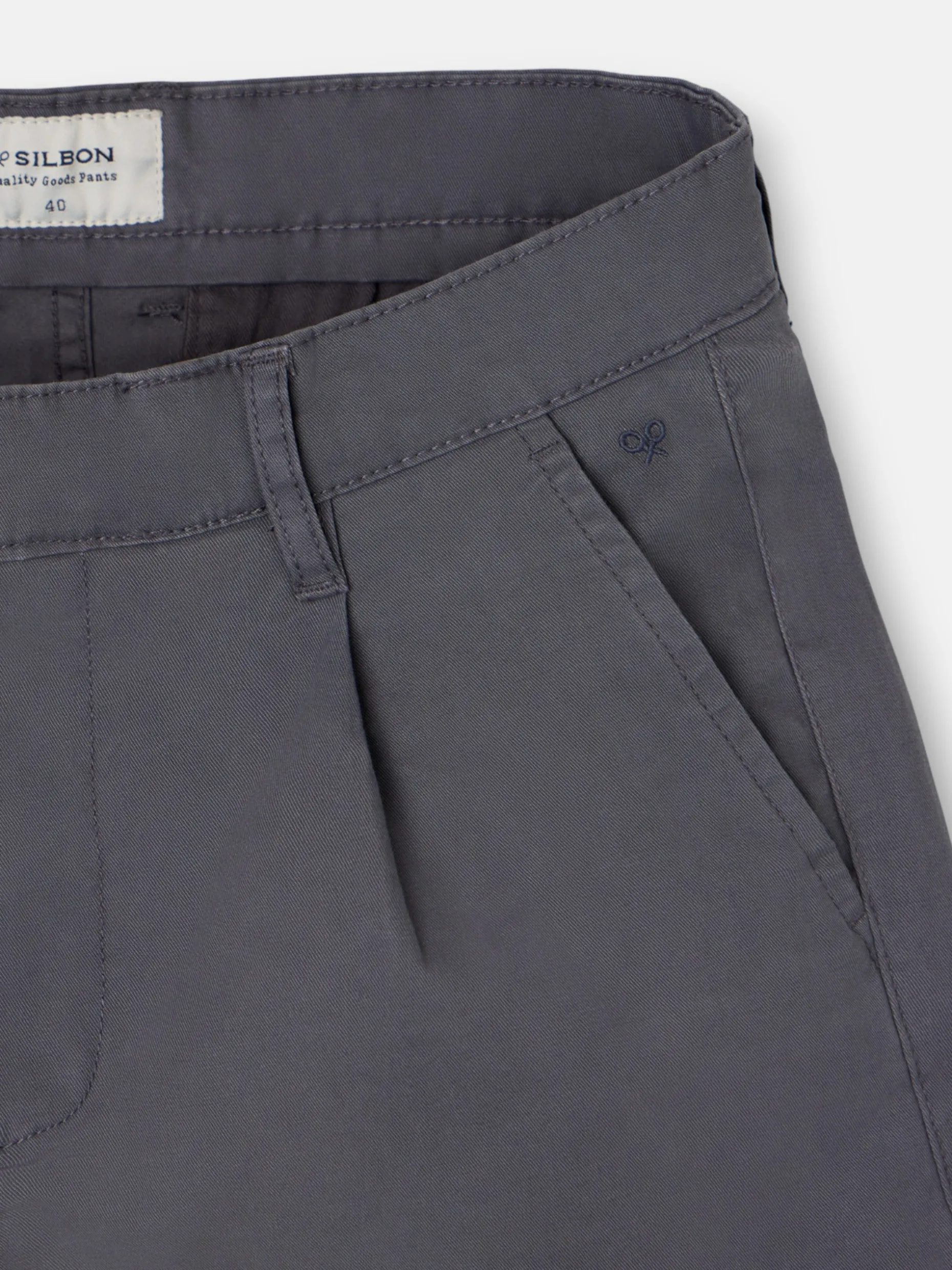 Pantalon chino casual pinzas gris oscuro