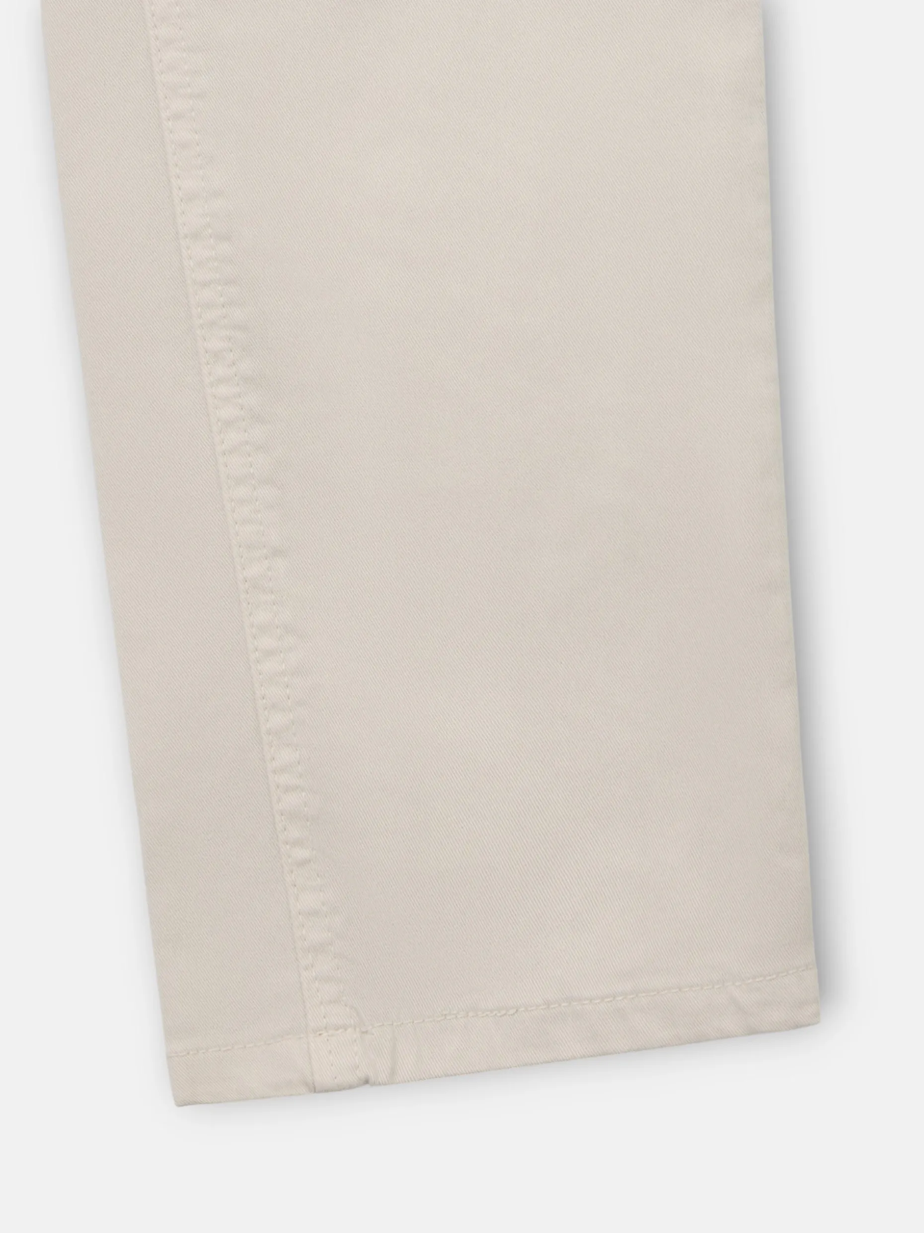 Pantalon cinco bolsillos pana beige claro