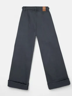 Pantalon denim cinturon trenza gris oscuro