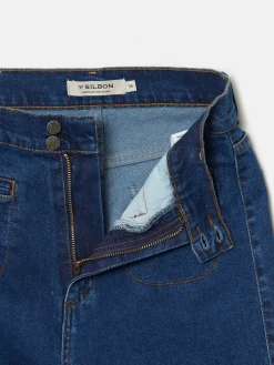 Pantalon denim flare bolsillos