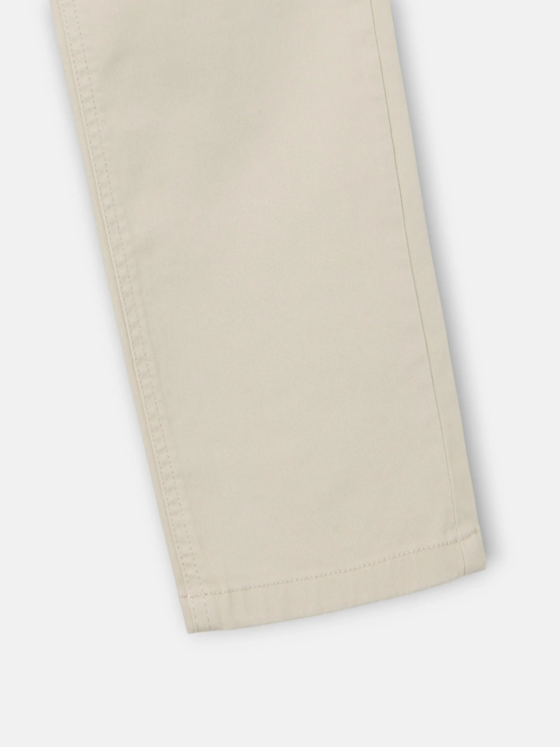 Pantalon sport cinco bolsillos casual beige