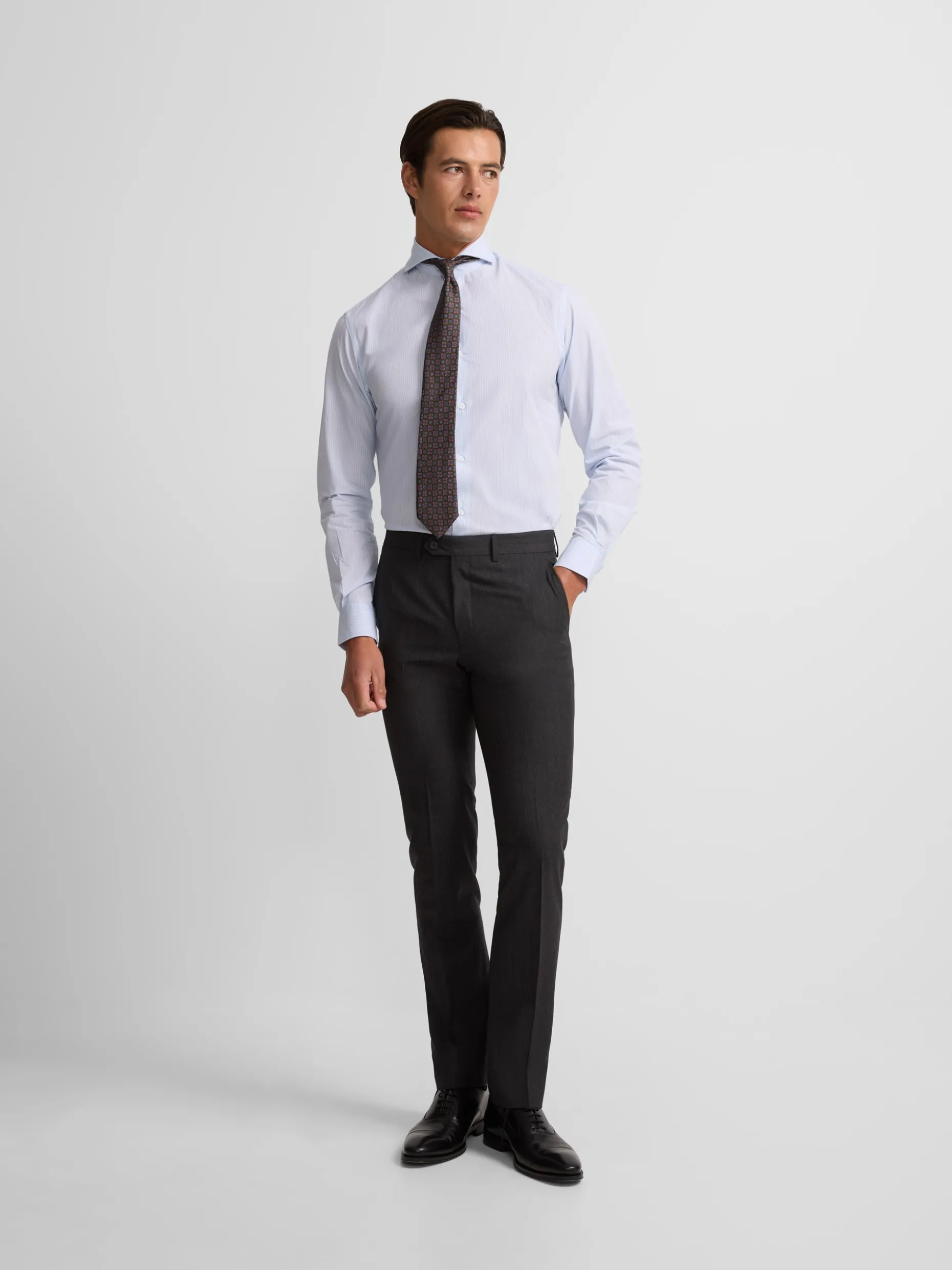 Pantalon traje clasico espiga gris