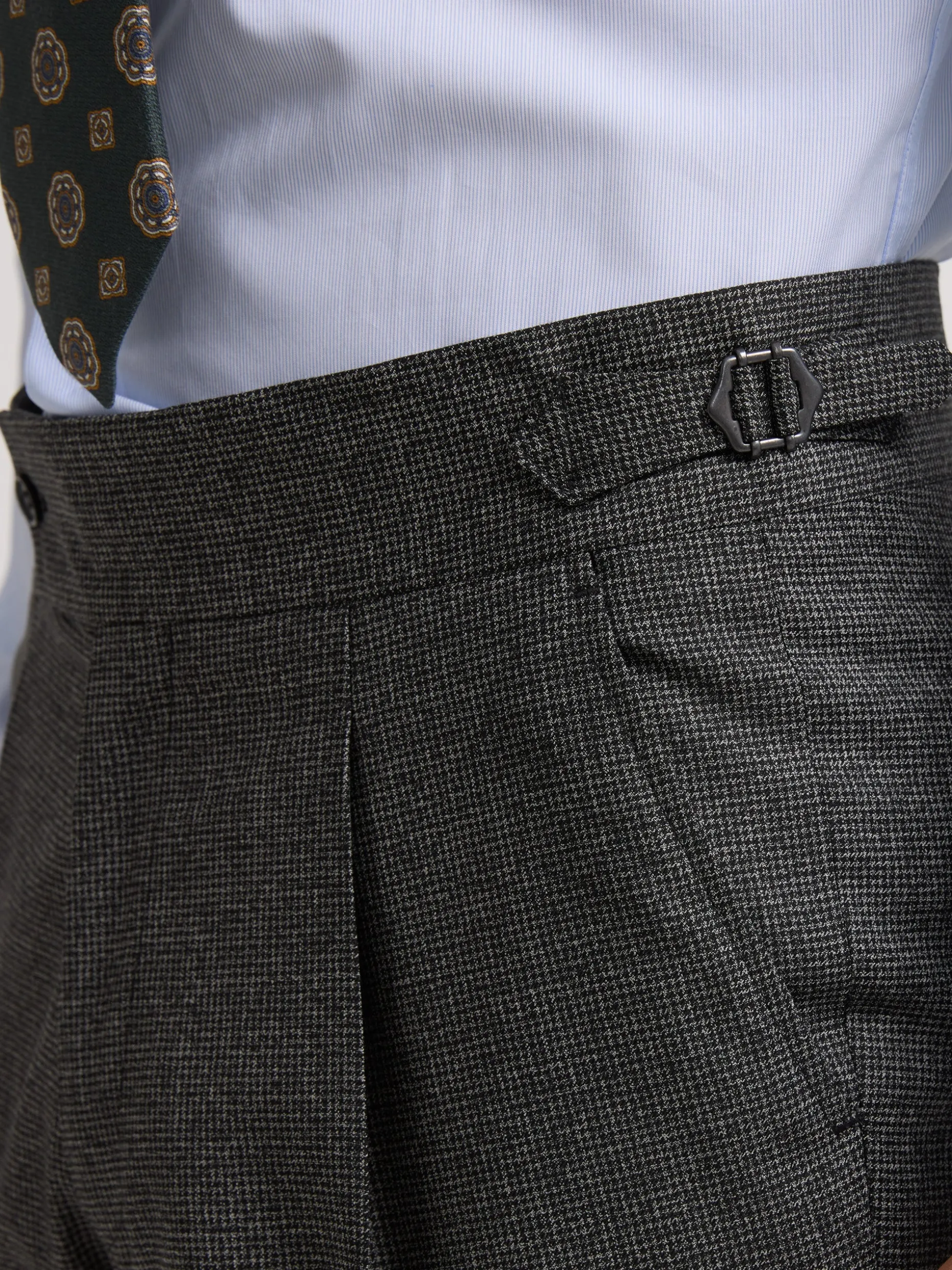 Pantalon traje pata de gallo gris