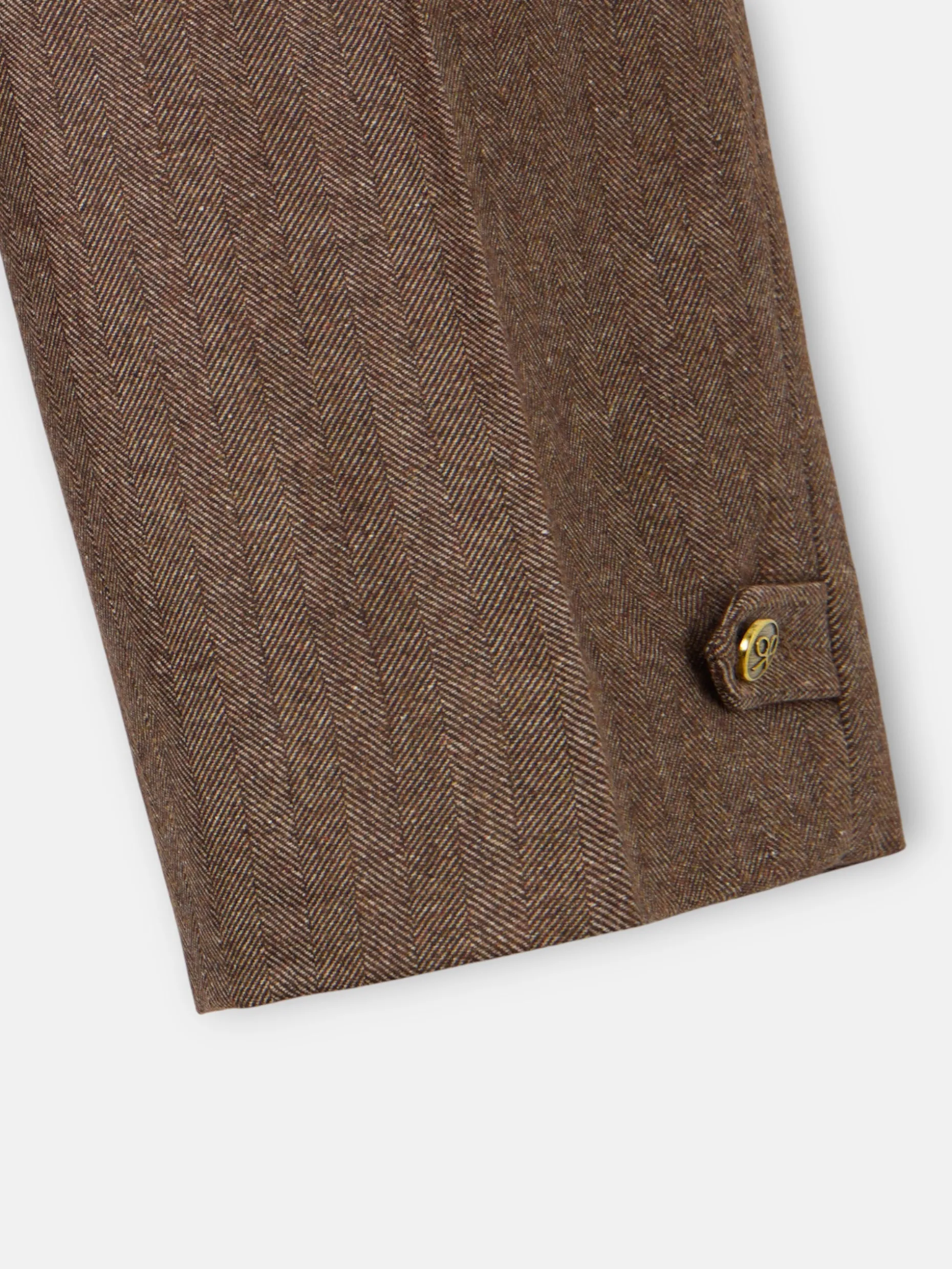 Pantalon vestir detalles espiga marron