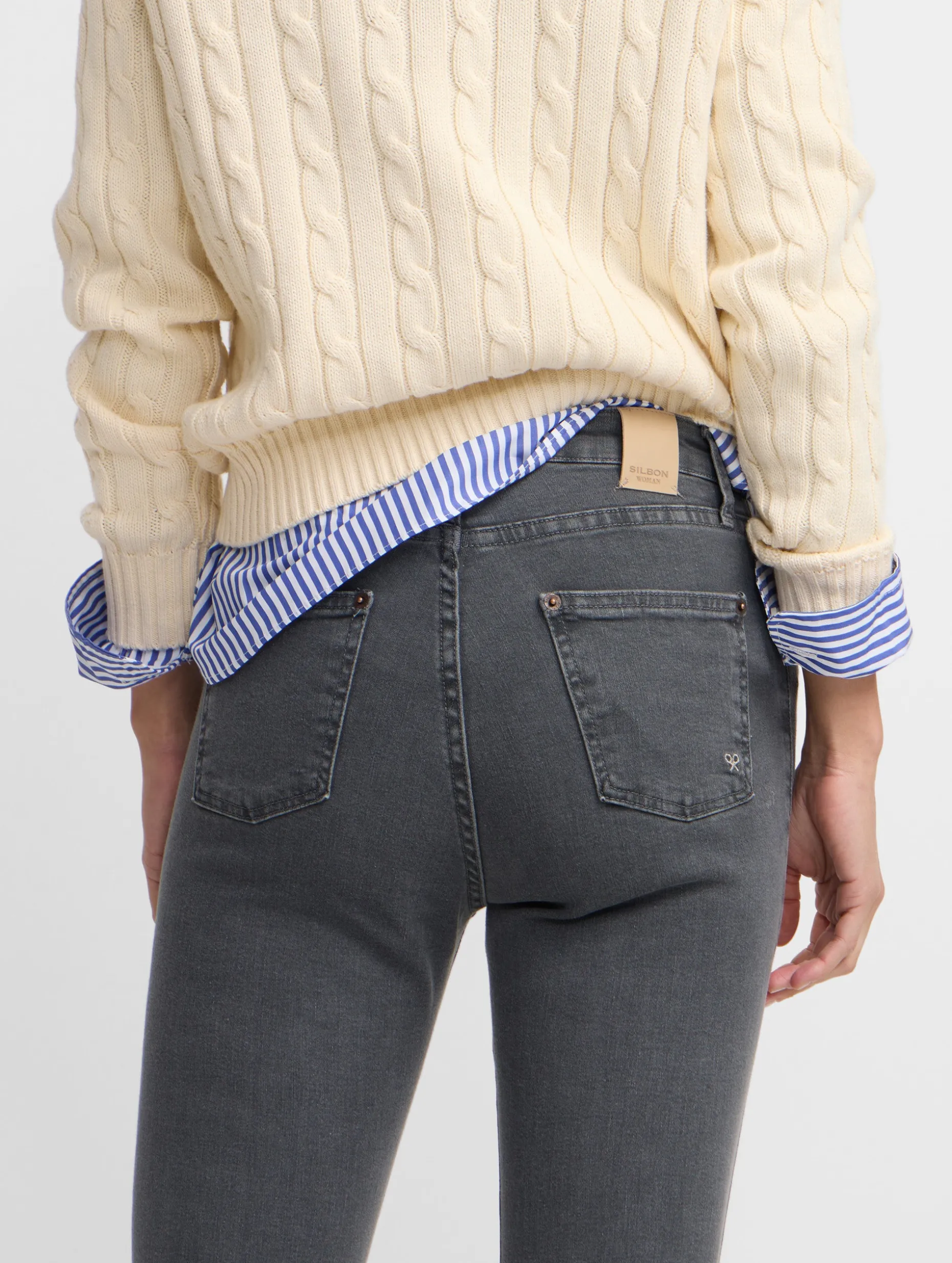 Pantalon woman slim fit gris