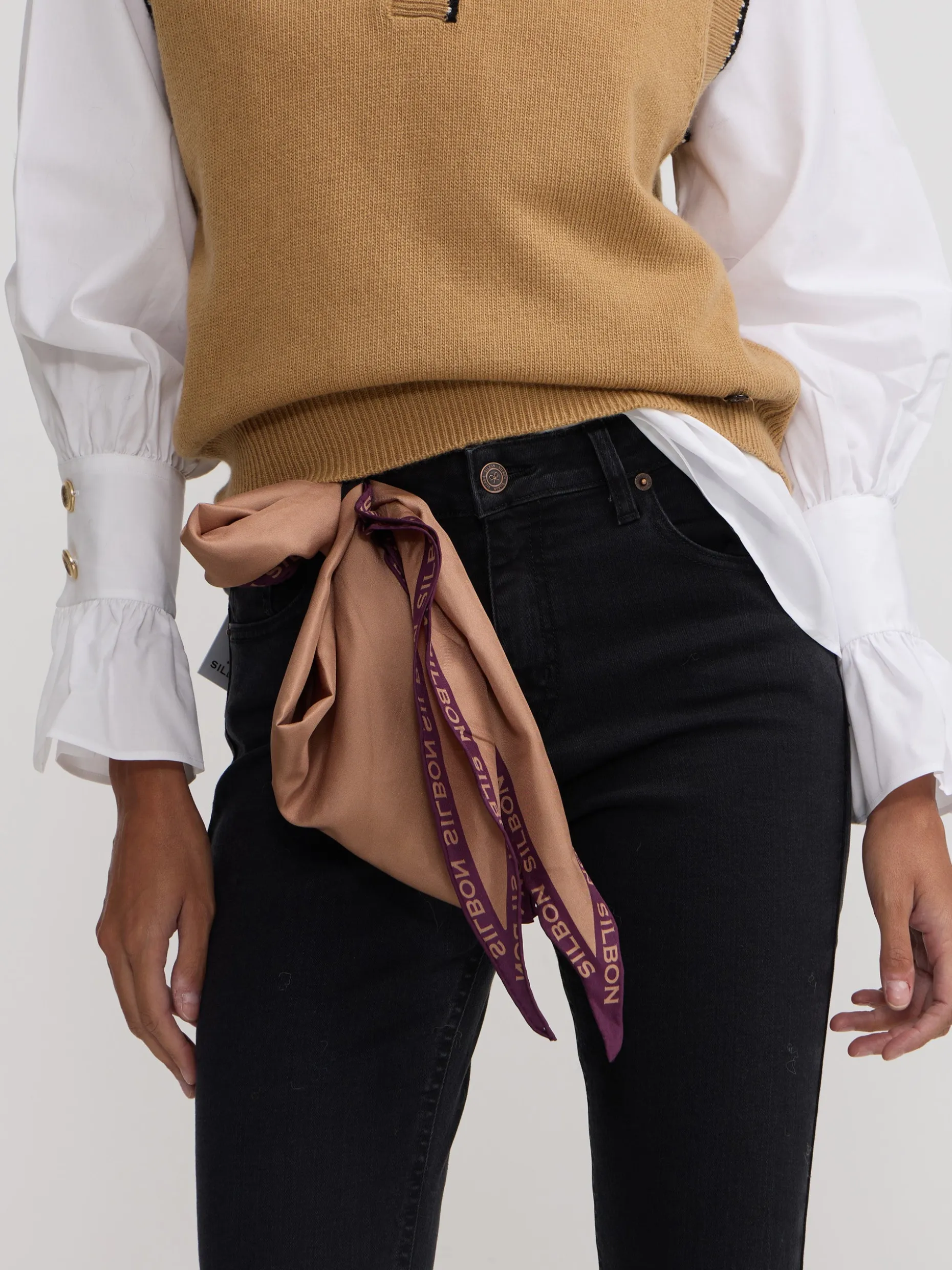 Pantalon woman slim fit negro
