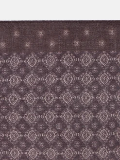 Pañuelo motivo geometrico marron