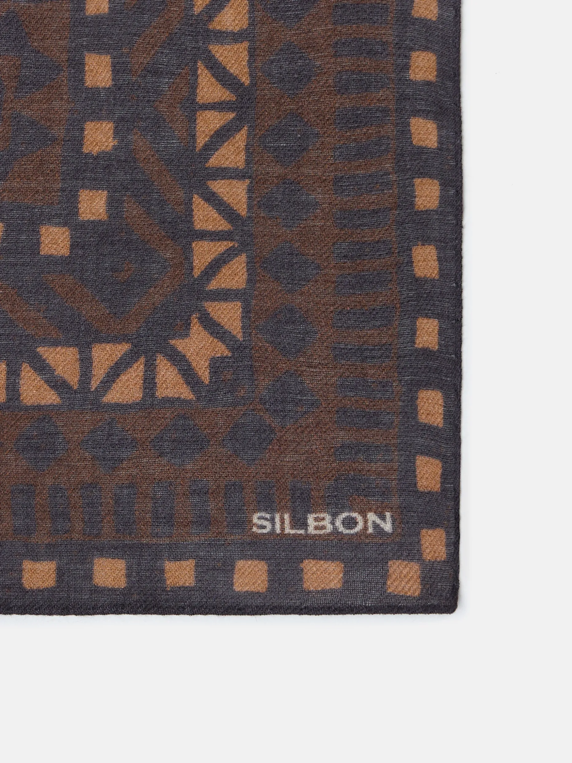 Pañuelo motivos etnicos marron