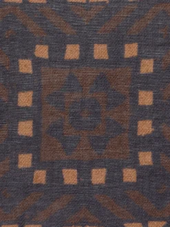 Pañuelo motivos etnicos marron