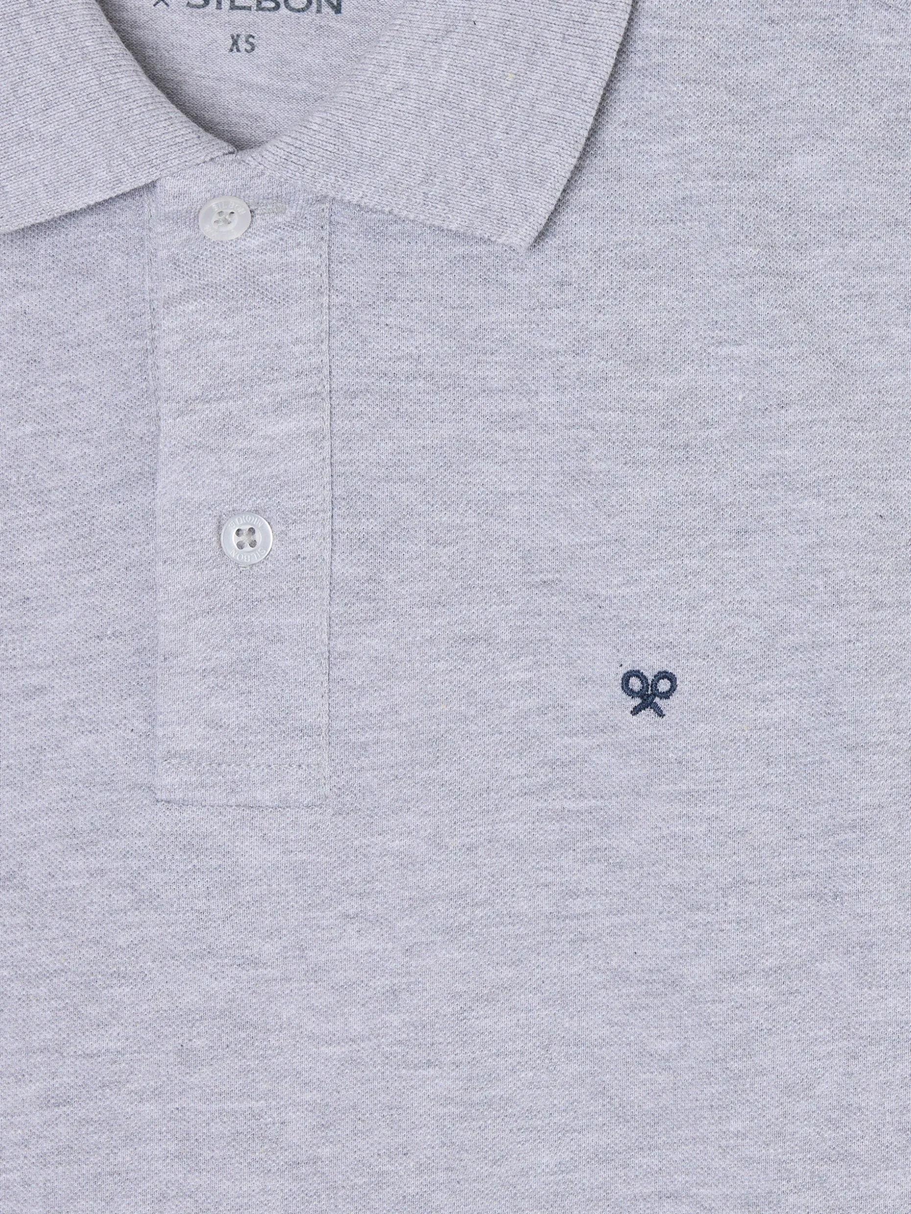 Polo clasico liso gris claro