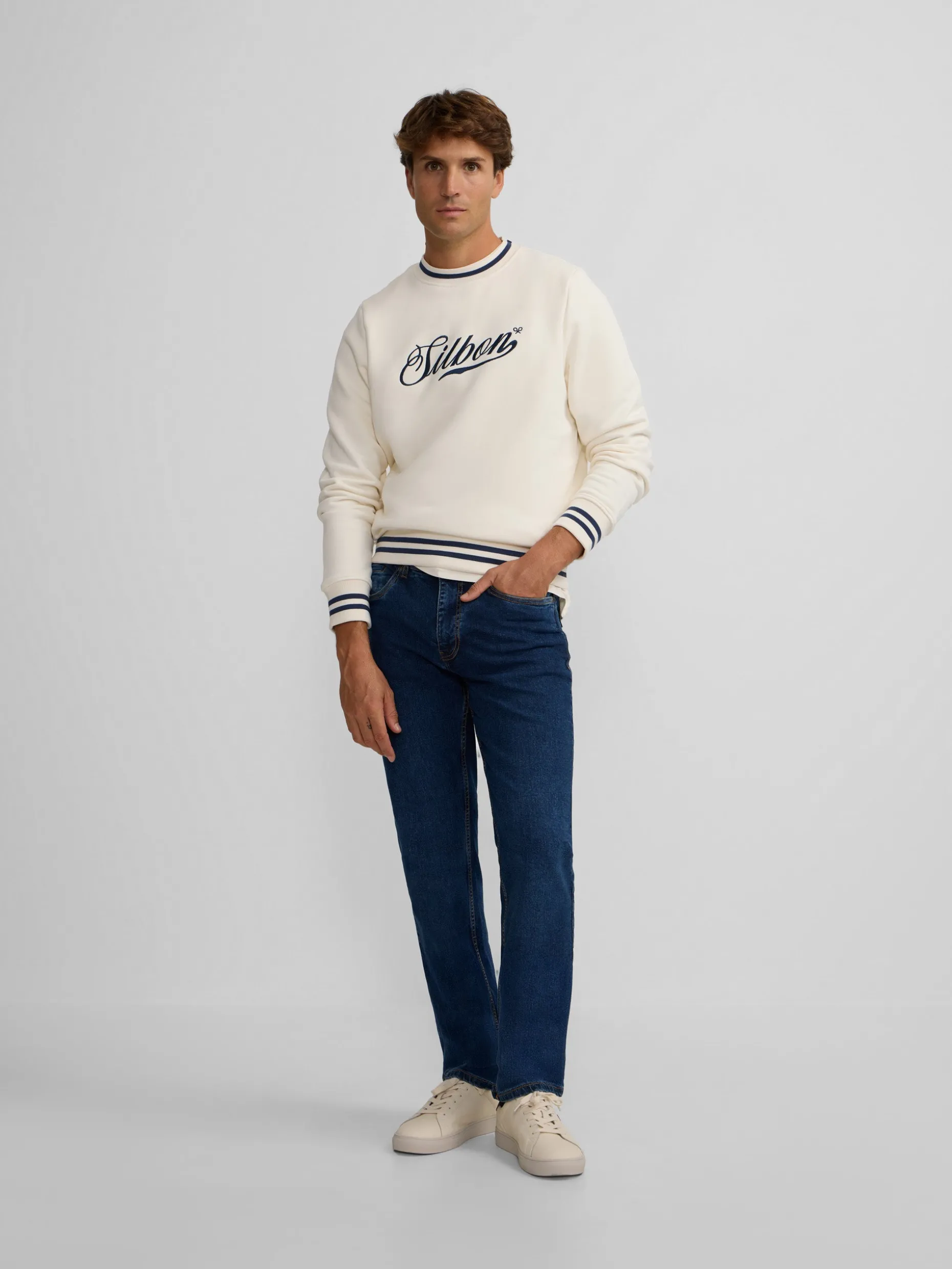 Sudadera retro lettering crema