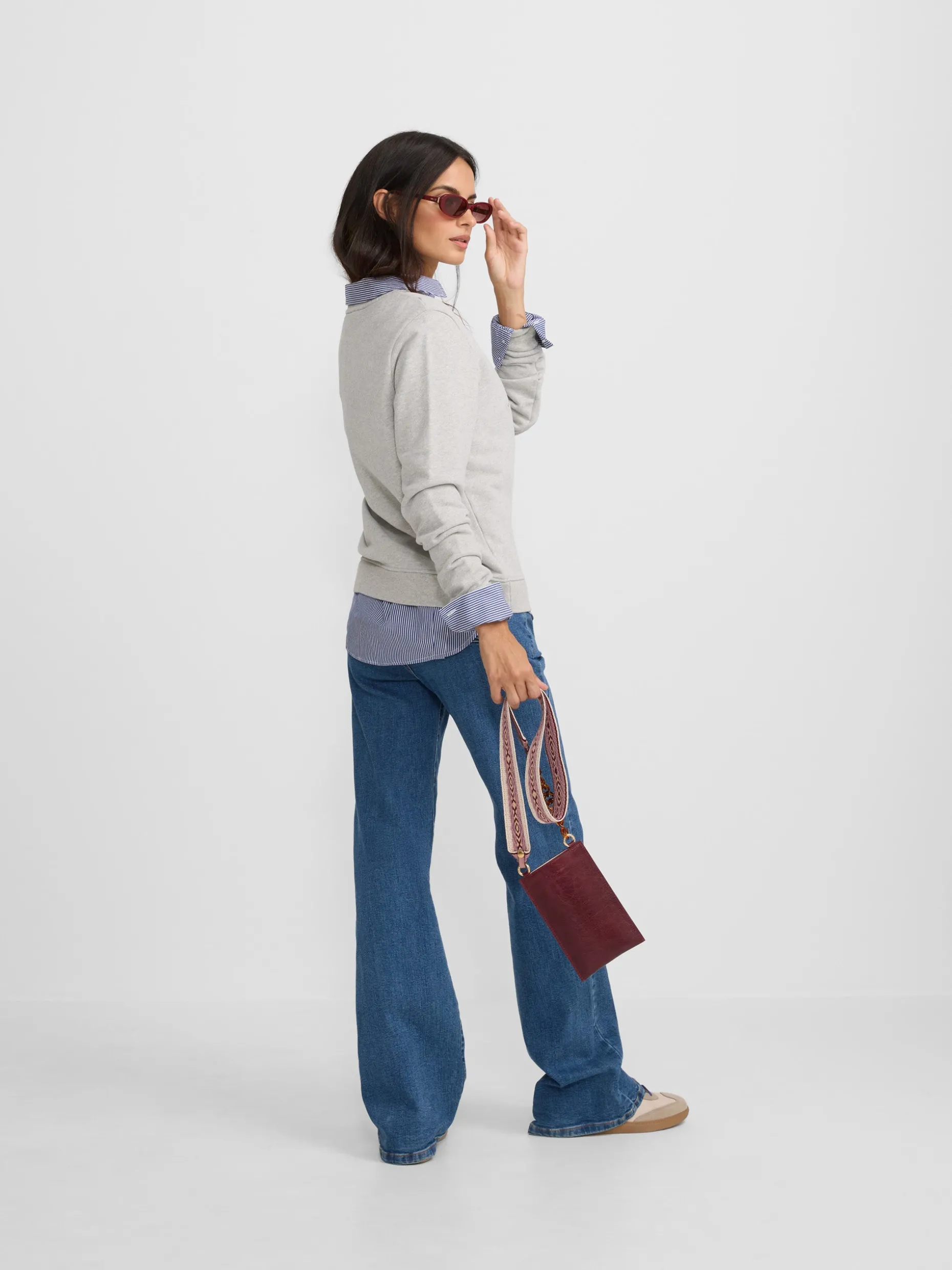 Sudadera woman silbon tachas gris