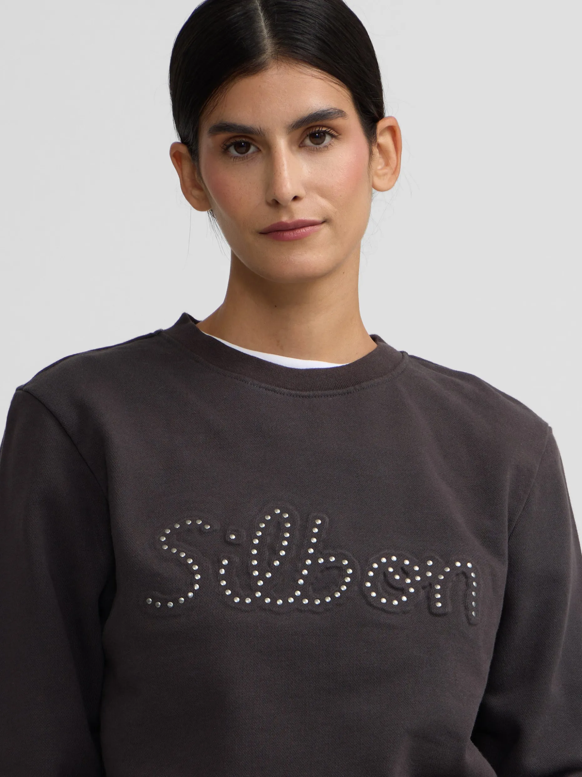 Sudadera woman silbon tachas negra