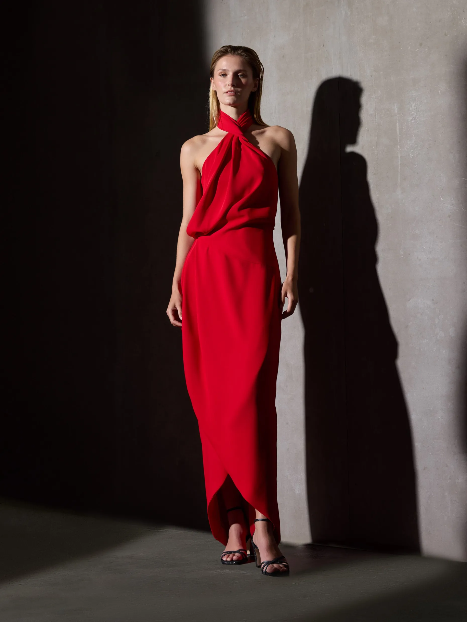 Vestido CaprileXSilbon halter rojo