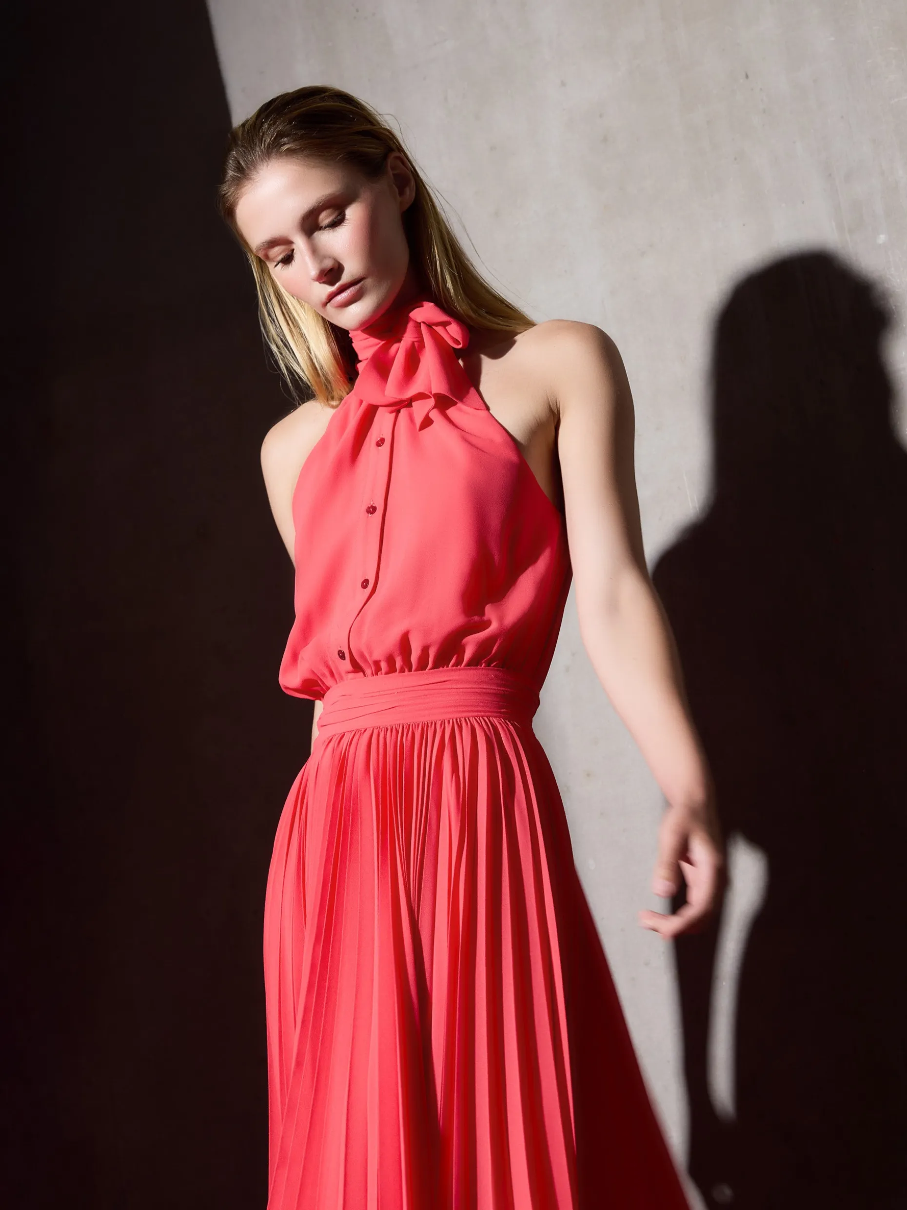 Vestido CaprileXSilbon plisado lazo coral