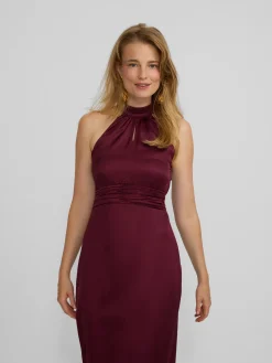 Vestido largo capa satinado burdeos