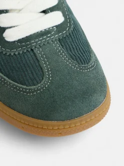 Zapatilla casual pana verde