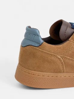 Zapatilla casual piel mostaza