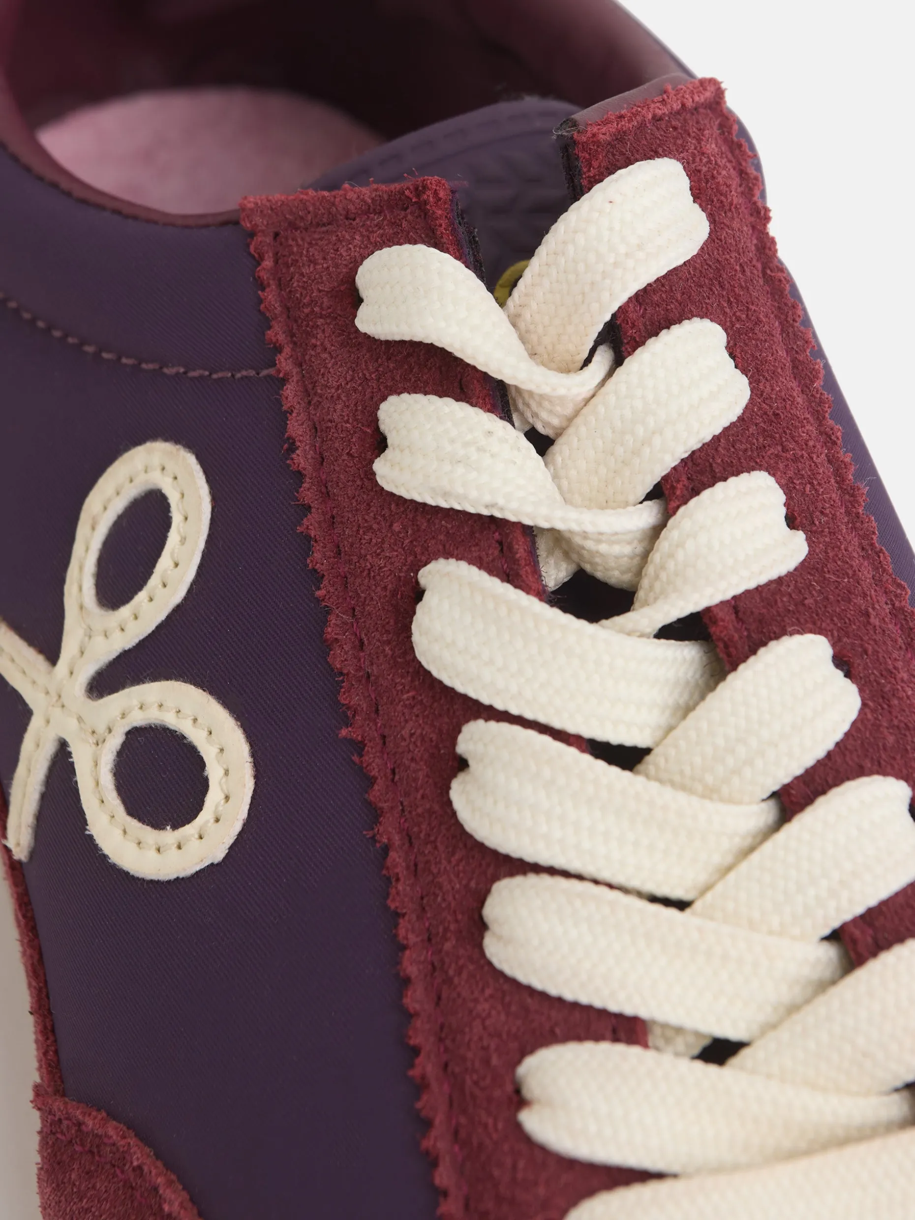 Zapatilla girl running raqueta burdeos