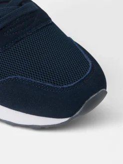 Zapatilla running clasica azul marino