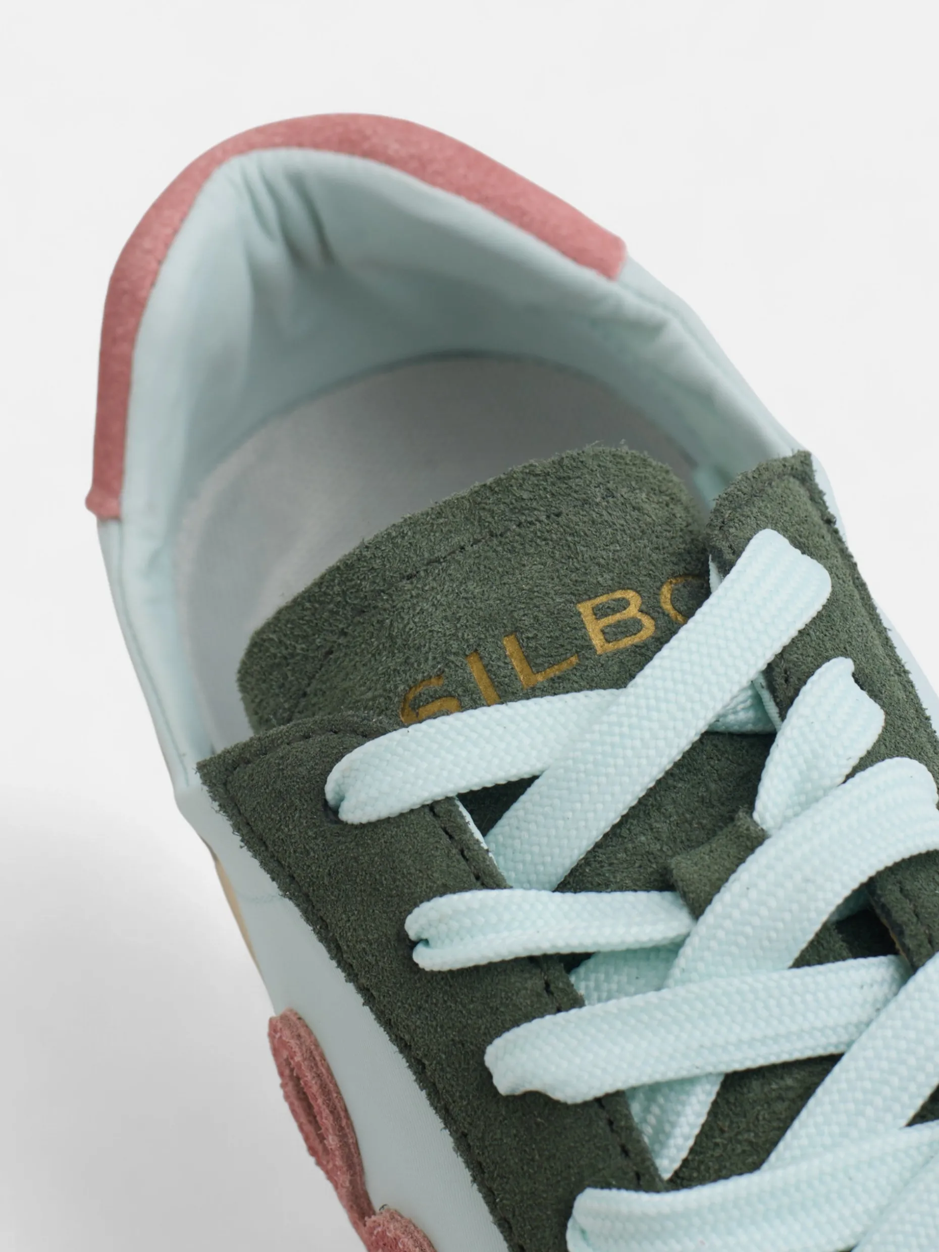 Zapatilla running rosa y verde