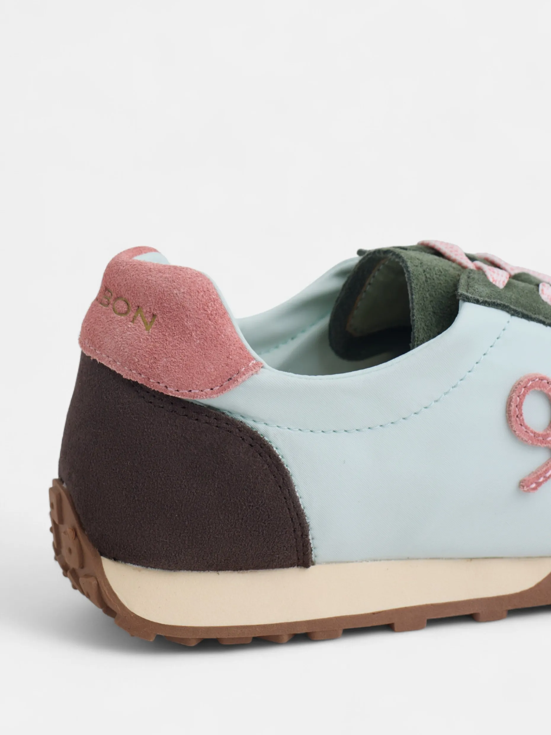Zapatilla running rosa y verde
