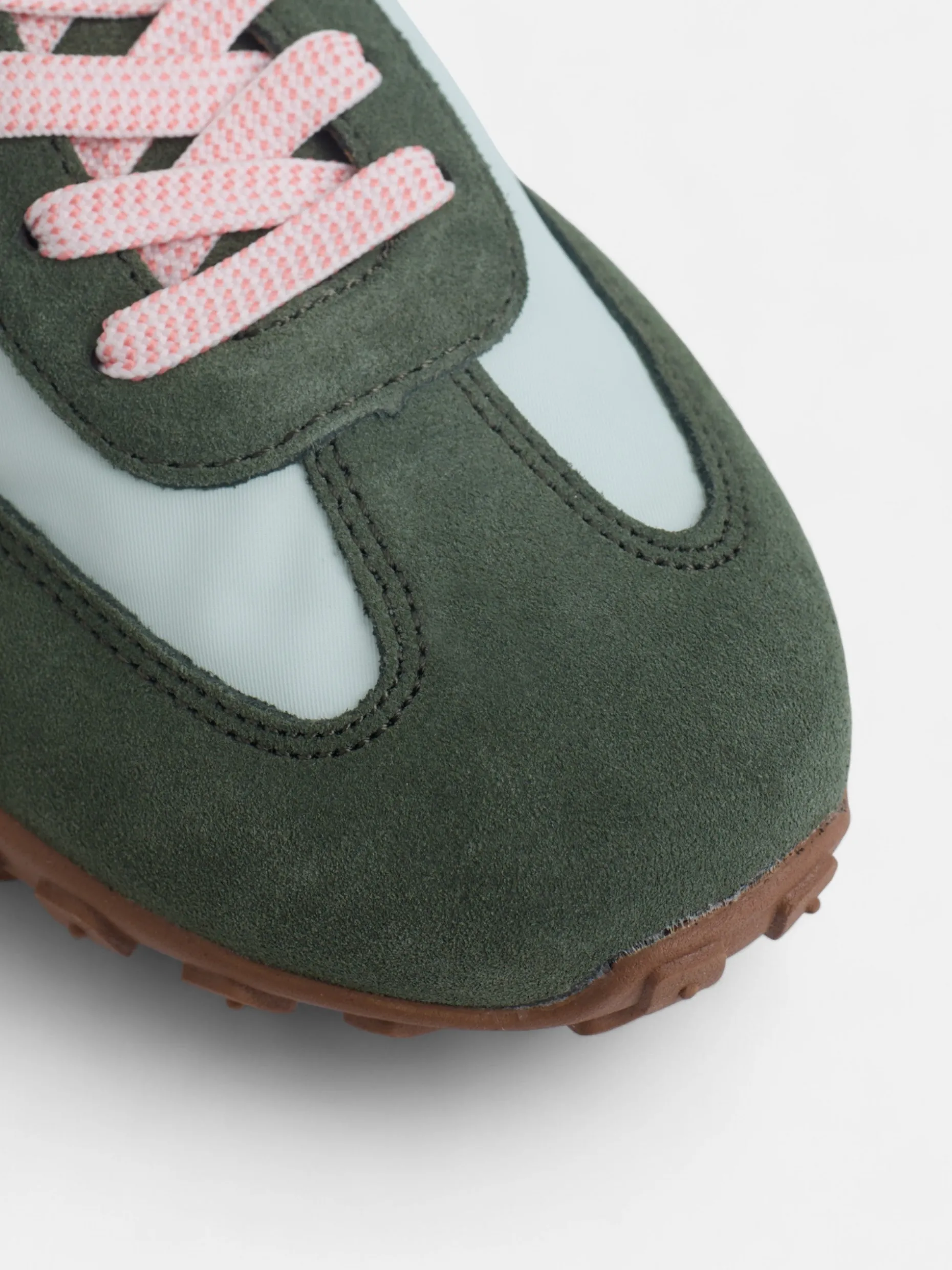Zapatilla running rosa y verde