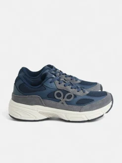 Zapatilla running tono azul