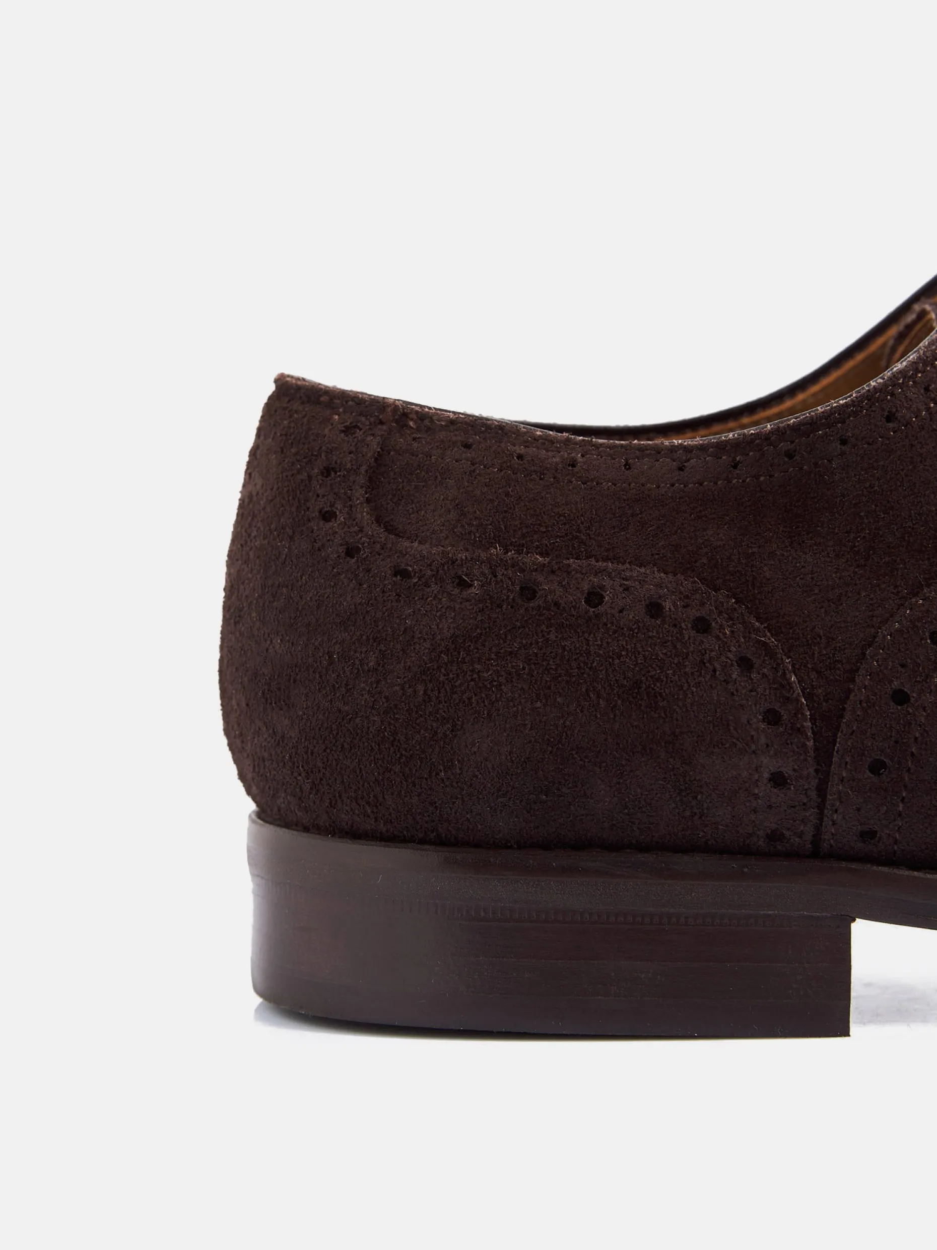 Zapato clasico ante perforado marron