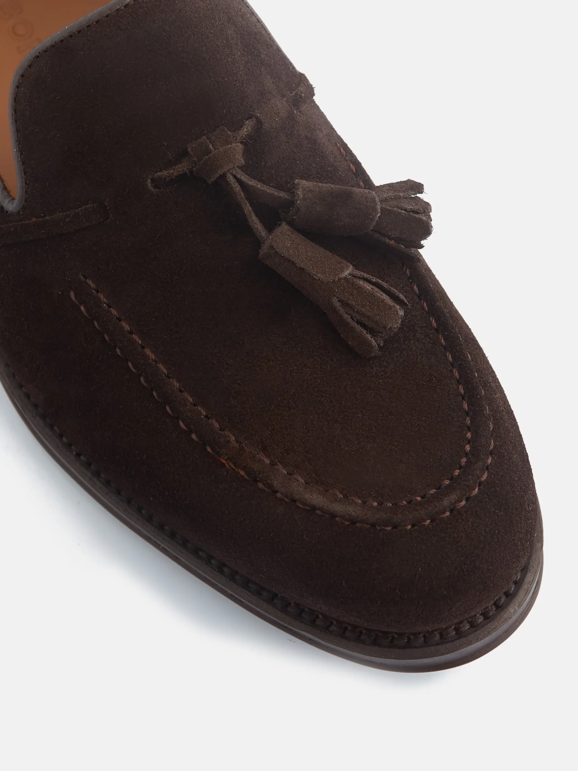 Zapato clasico borlas ante marron oscuro