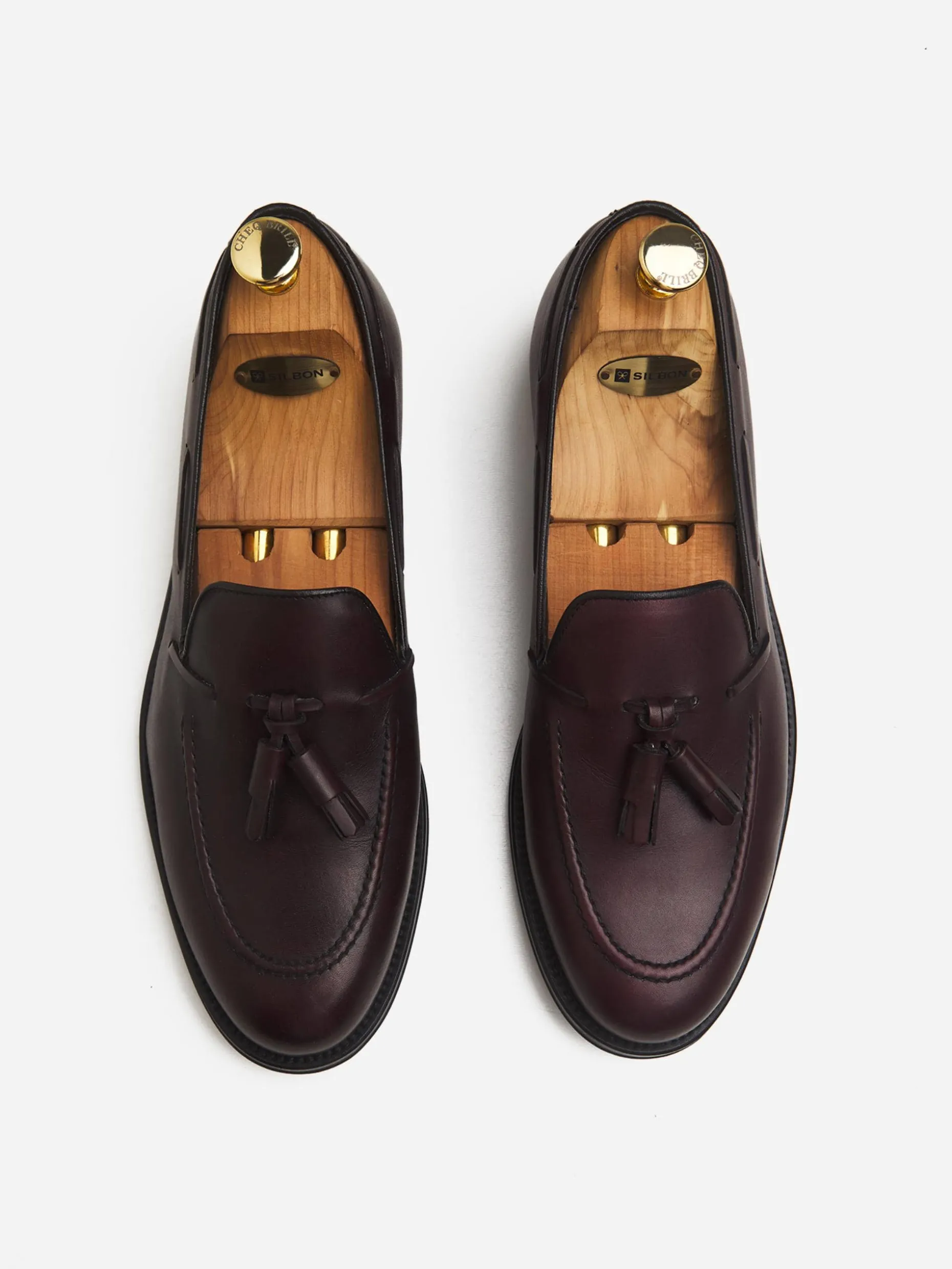 Zapato vestir borlas burdeos mate