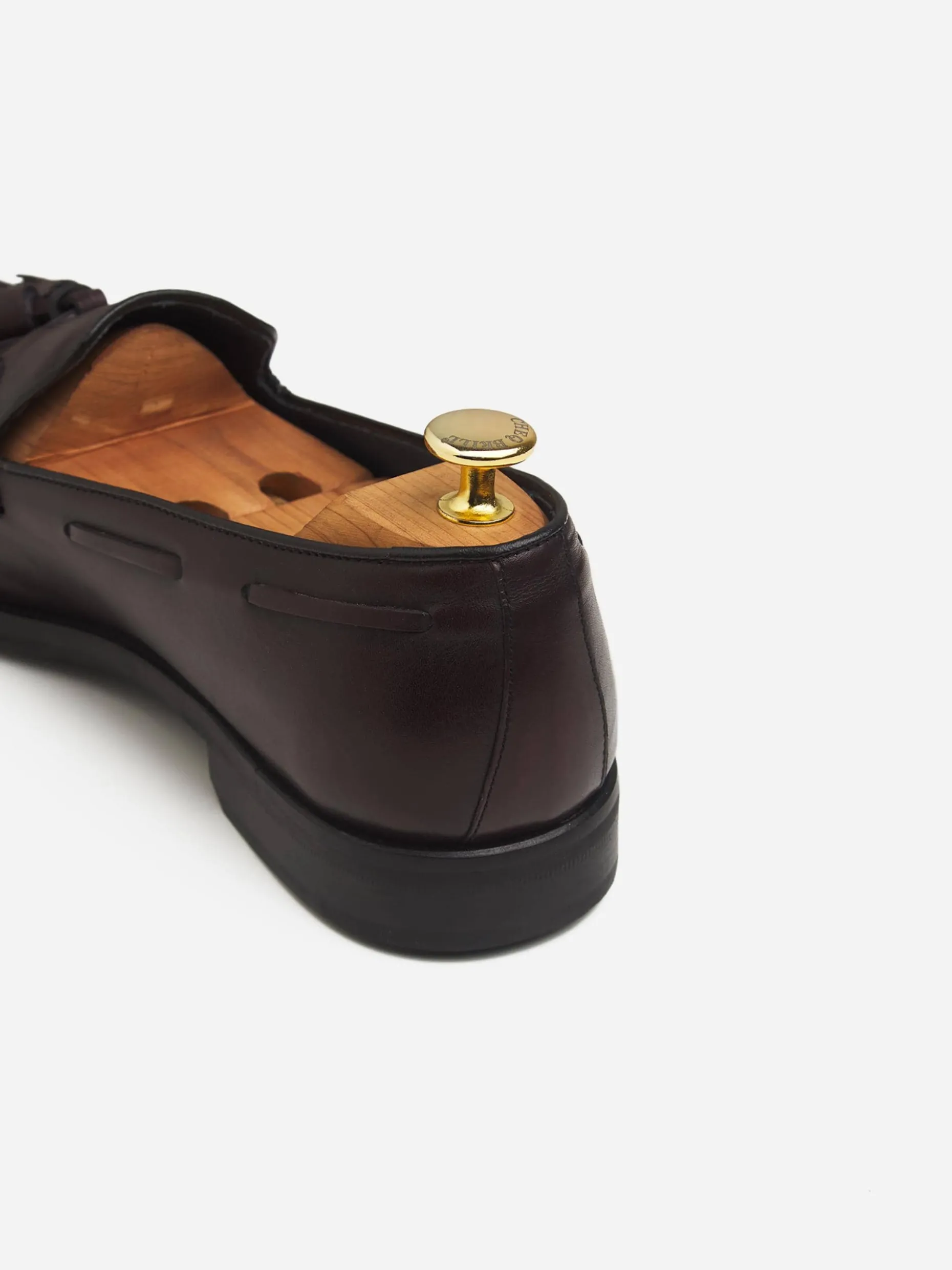Zapato vestir borlas burdeos mate