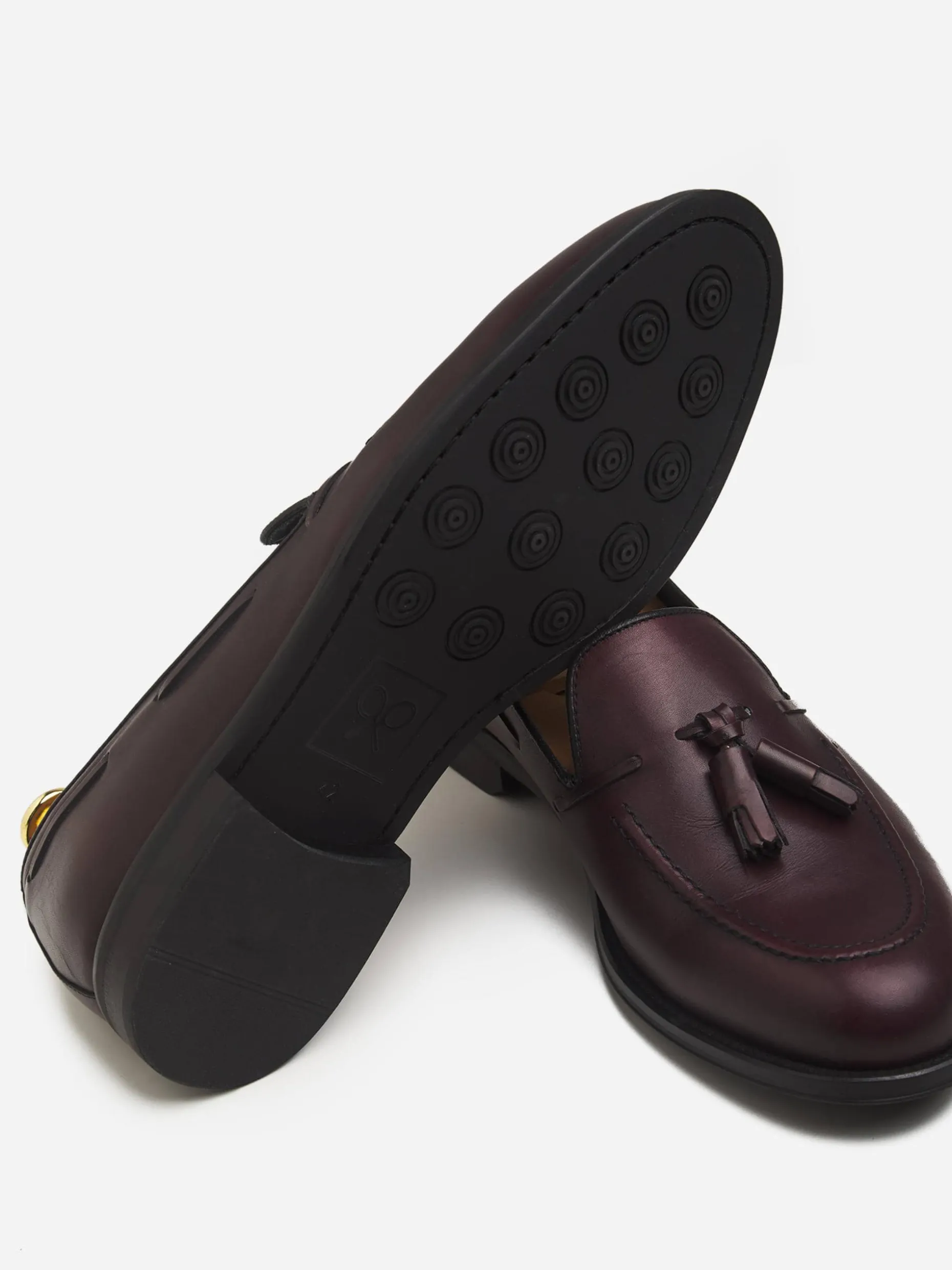 Zapato vestir borlas burdeos mate
